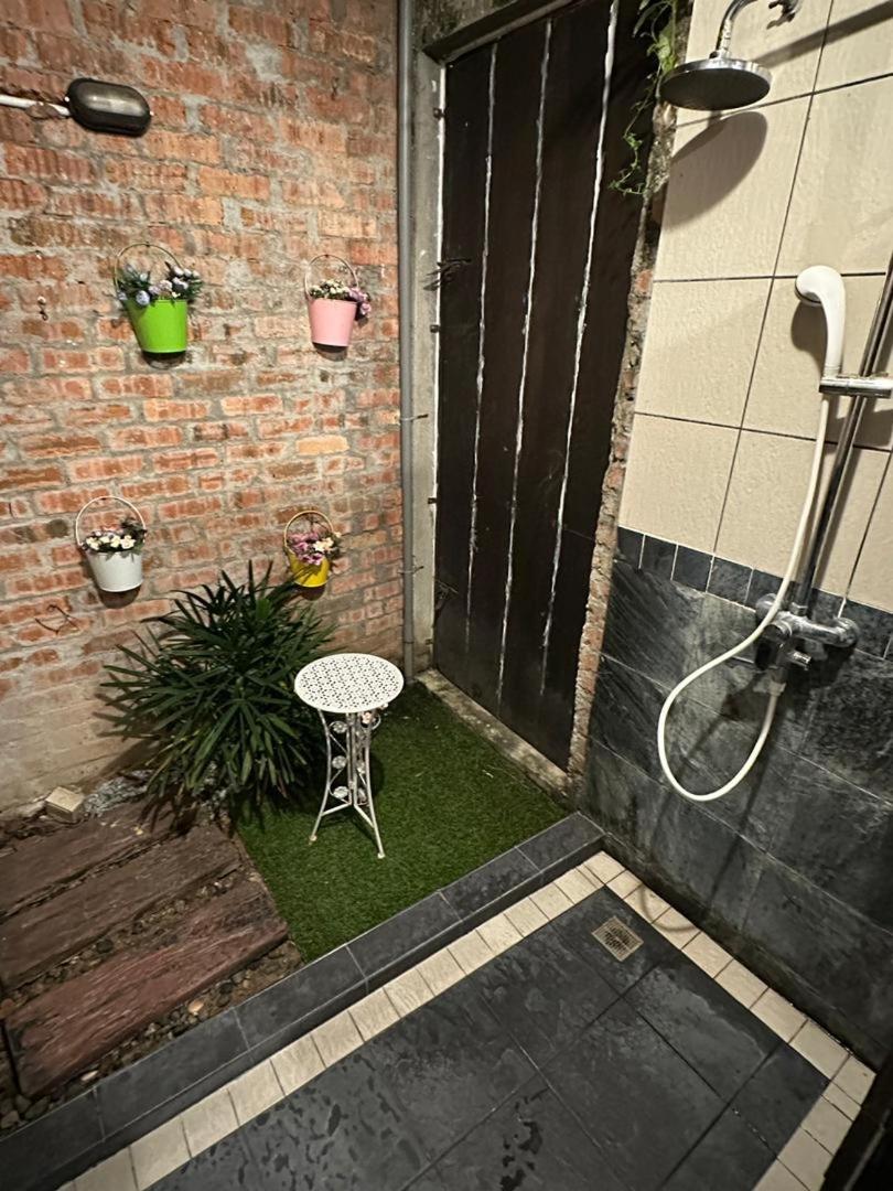 King Room with Garden View - Photo 5