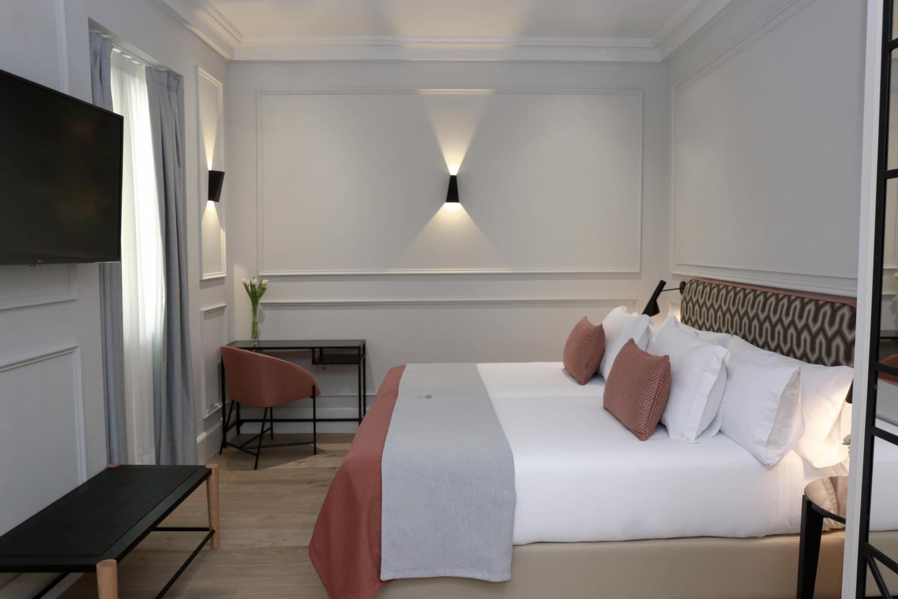 Grand Deluxe Room