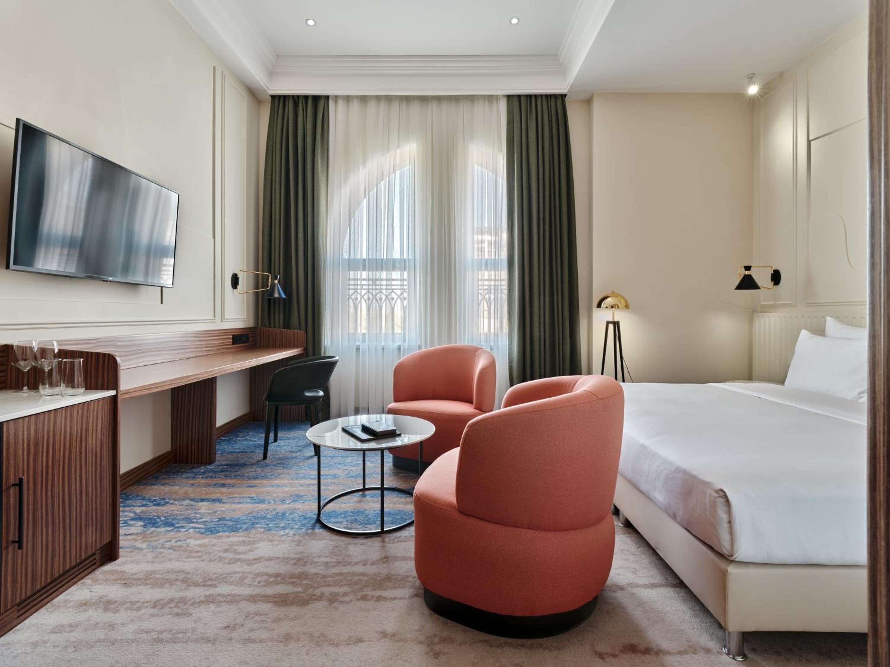 Standard King Room - Photo 2