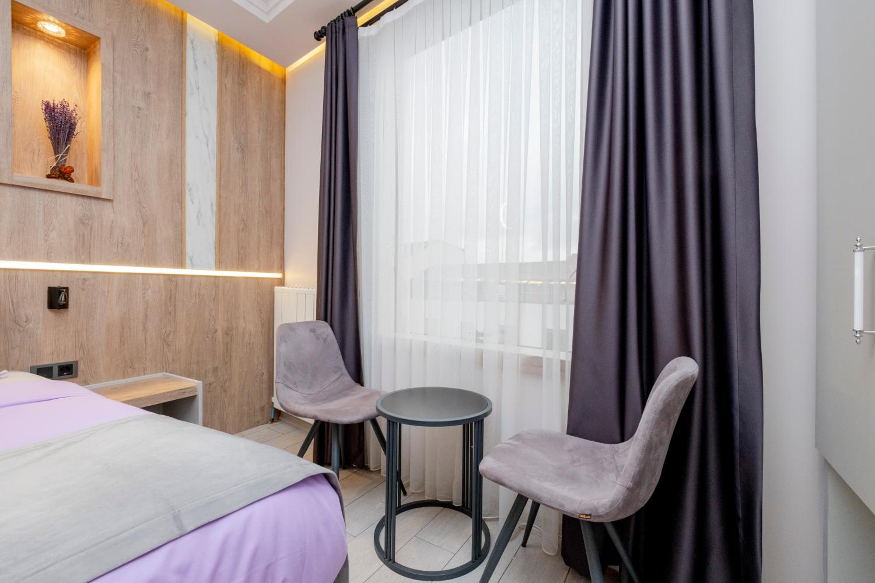 Deluxe Triple Room - Photo 19
