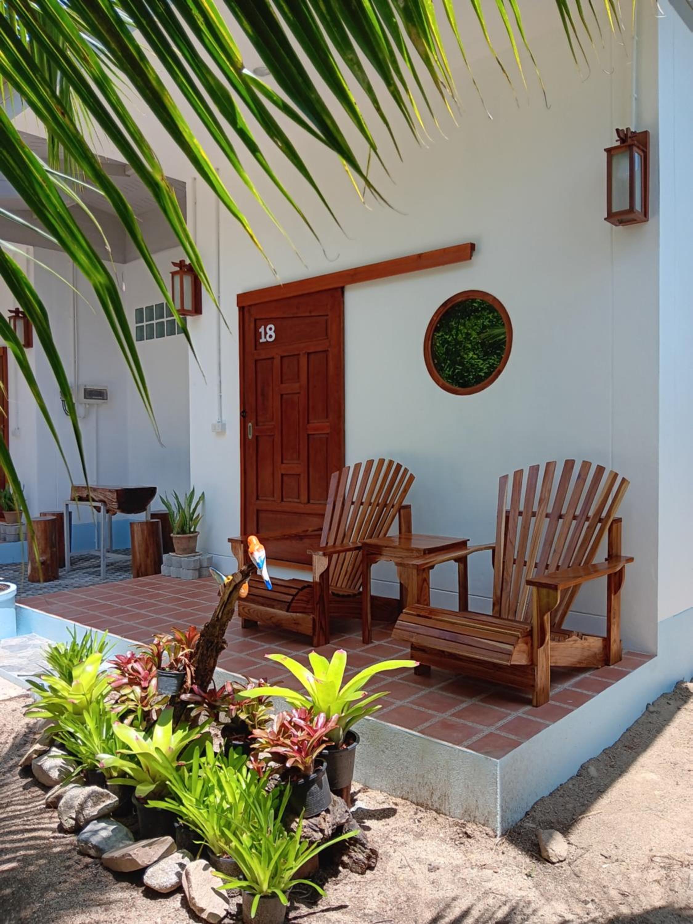 Suite with Garden View - Photo 7