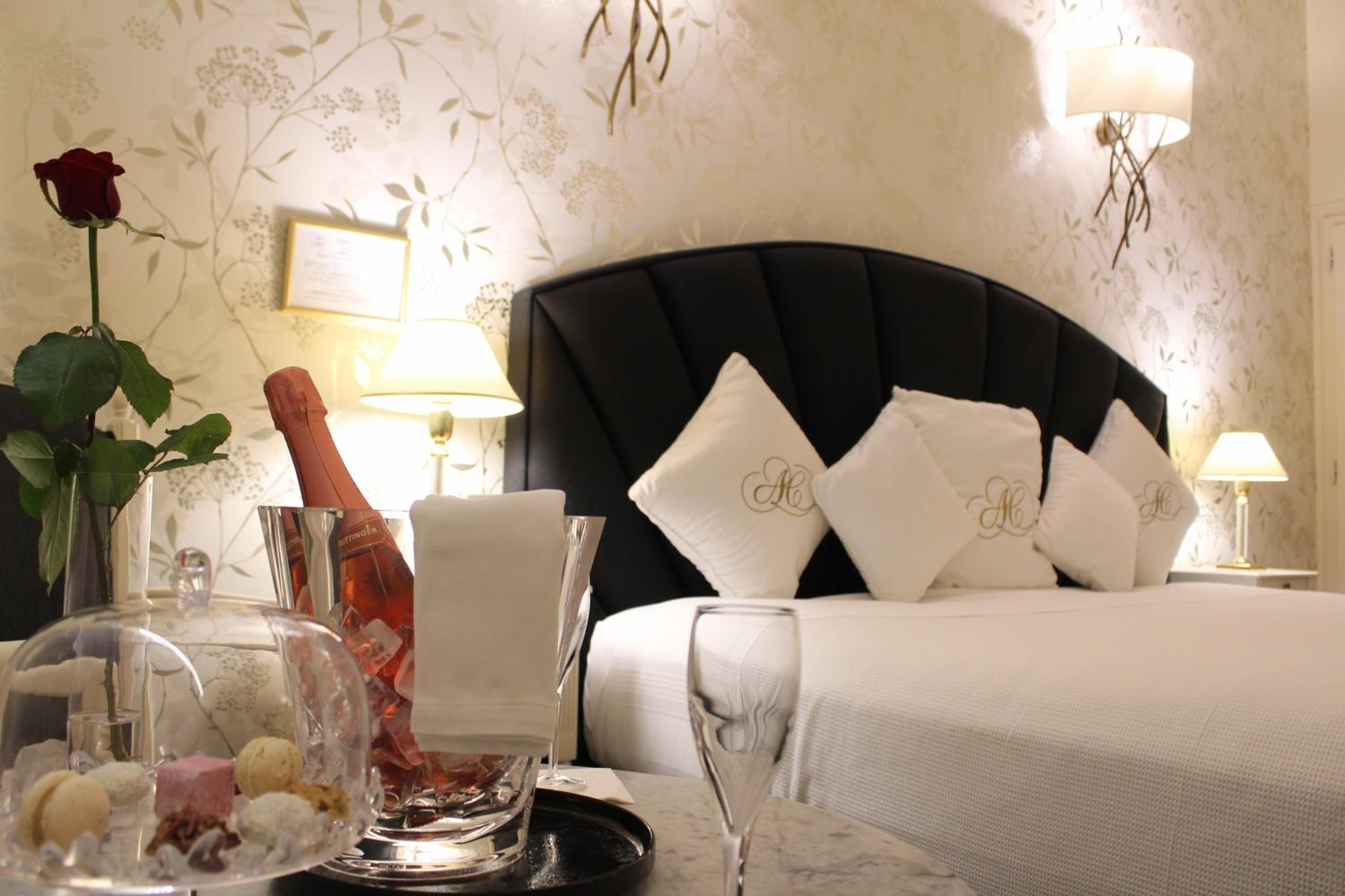Deluxe Double Room with Terrace - Photo 1