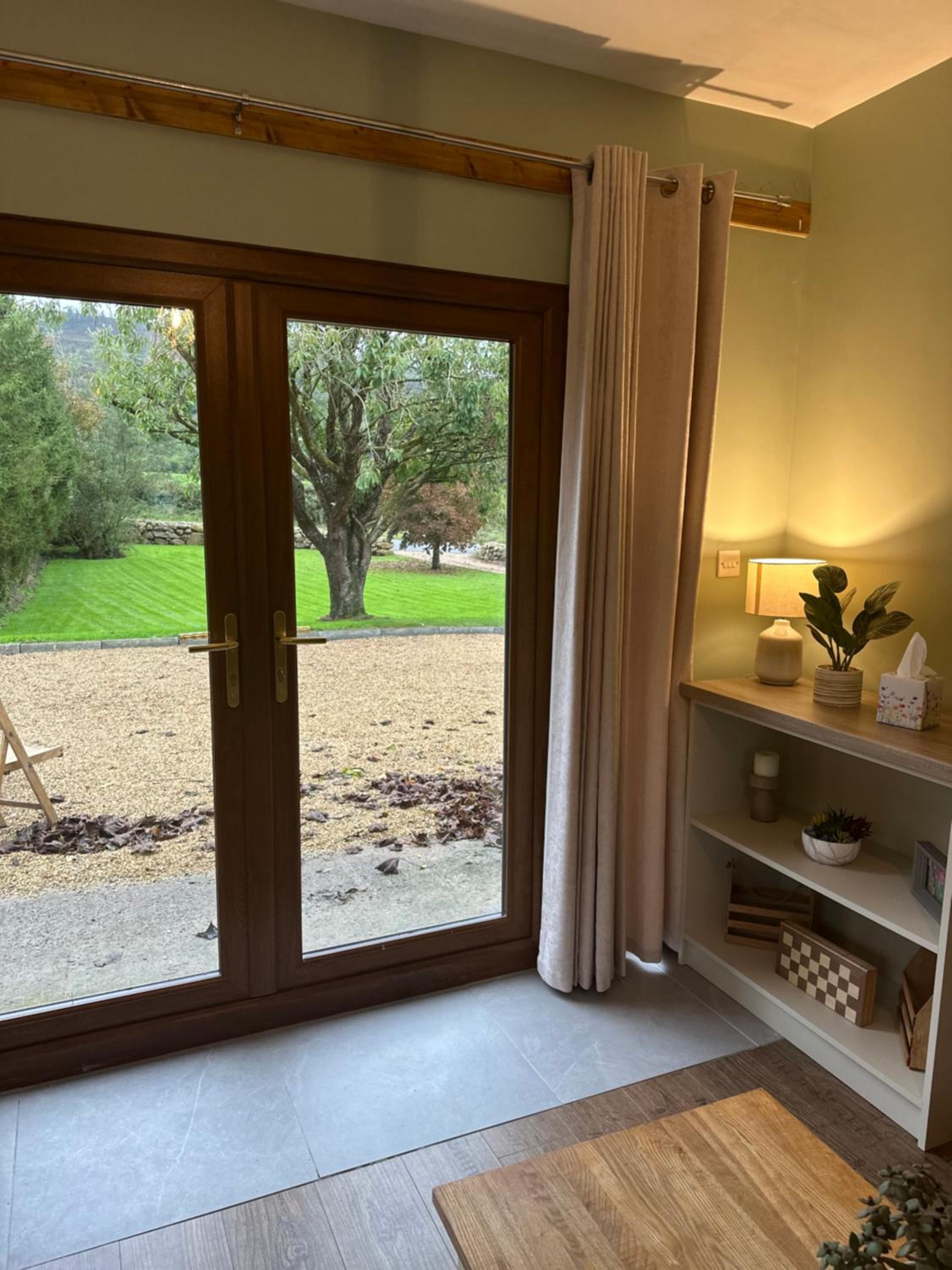 Cottage with Garden View - Photo 21