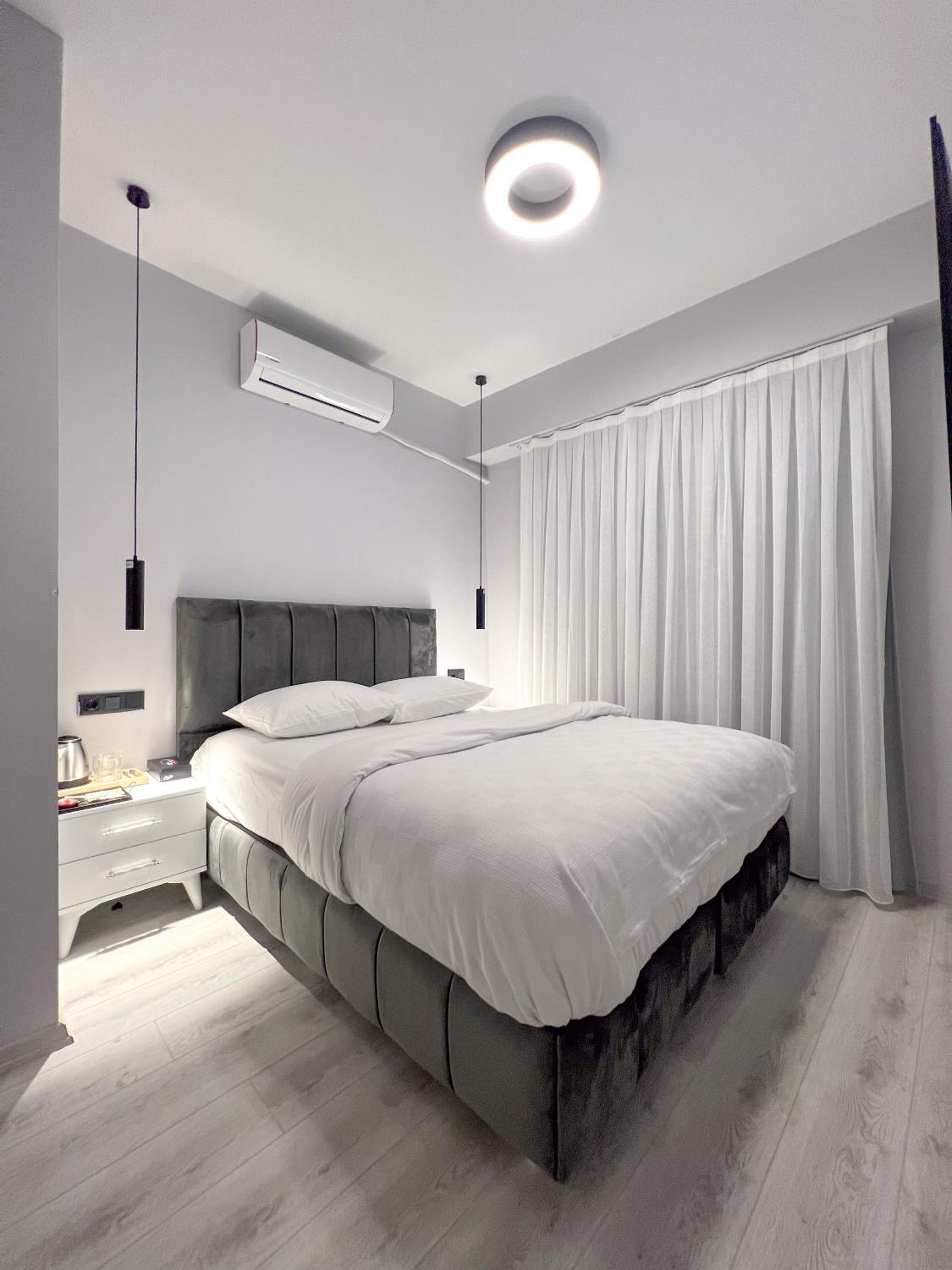 Standard Economy Room photo 2