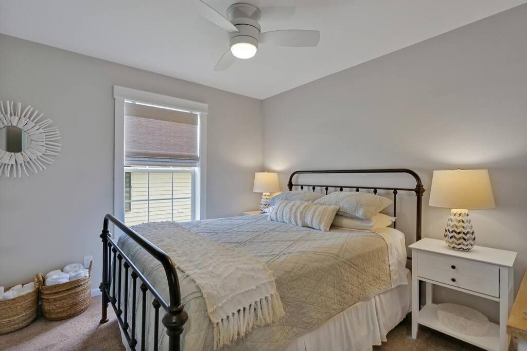 Three-Bedroom House photo 1