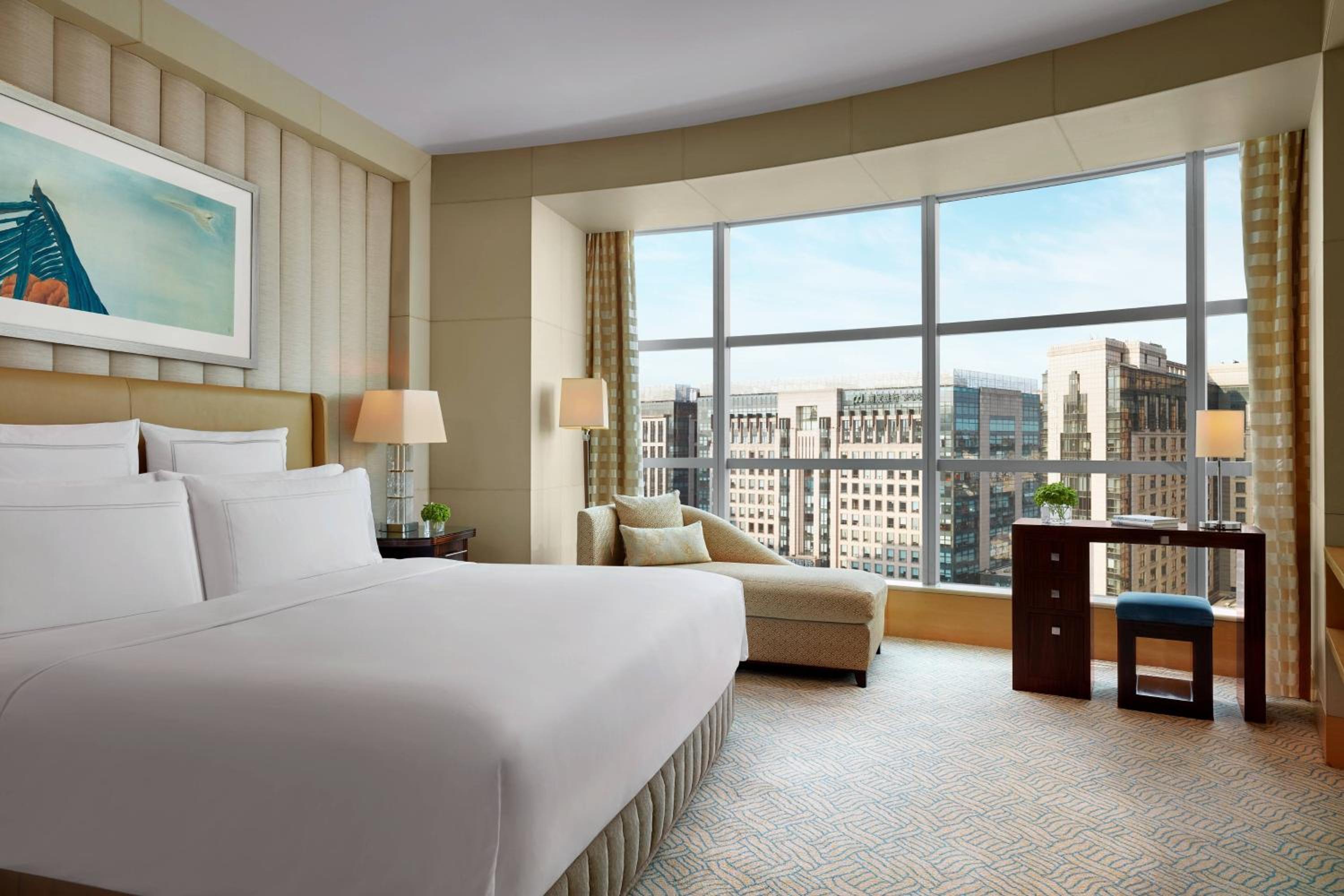 Executive Suite King, Club level, 1 Bedroom Suite, 1 King - Photo 9