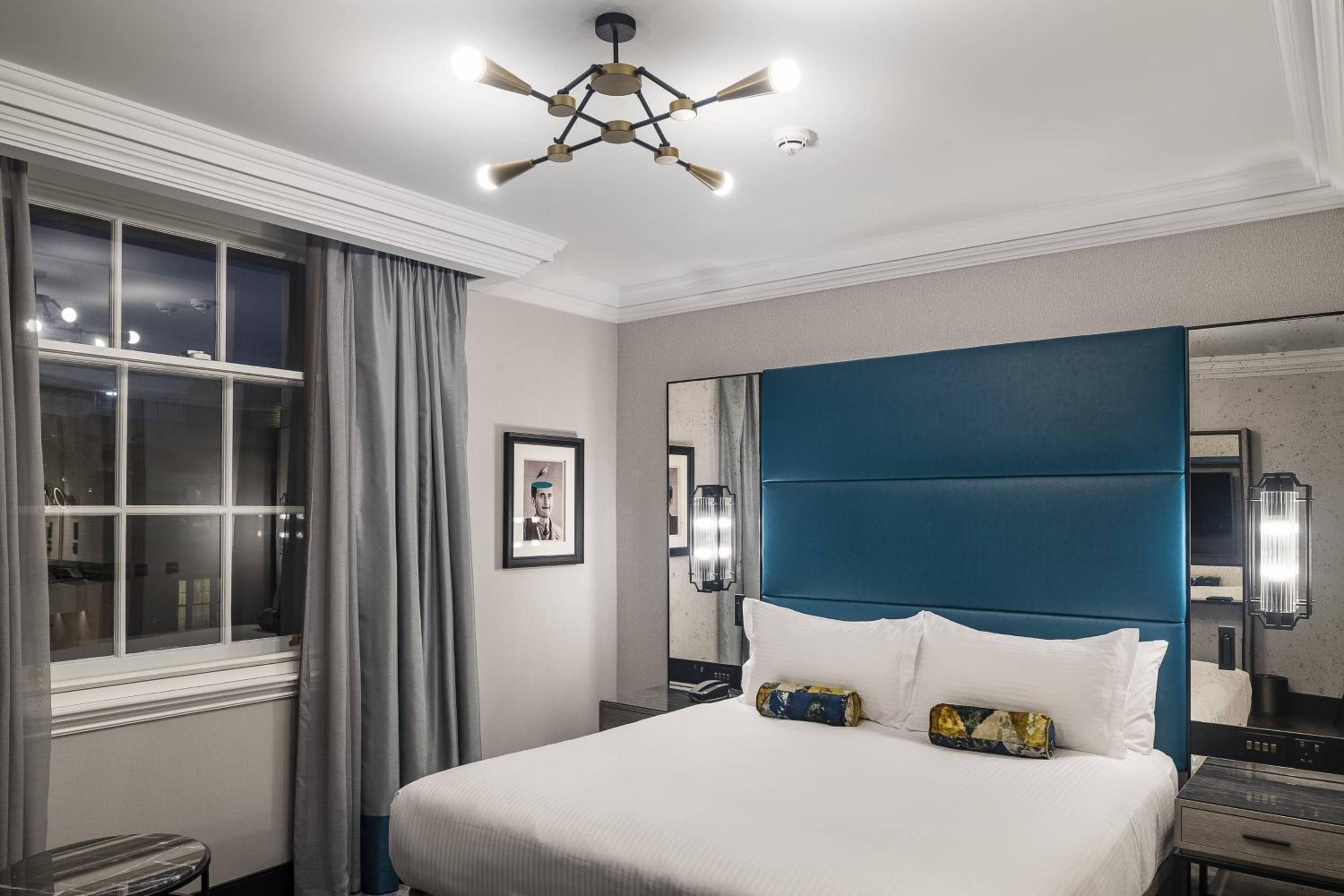 Superior King Room photo 2