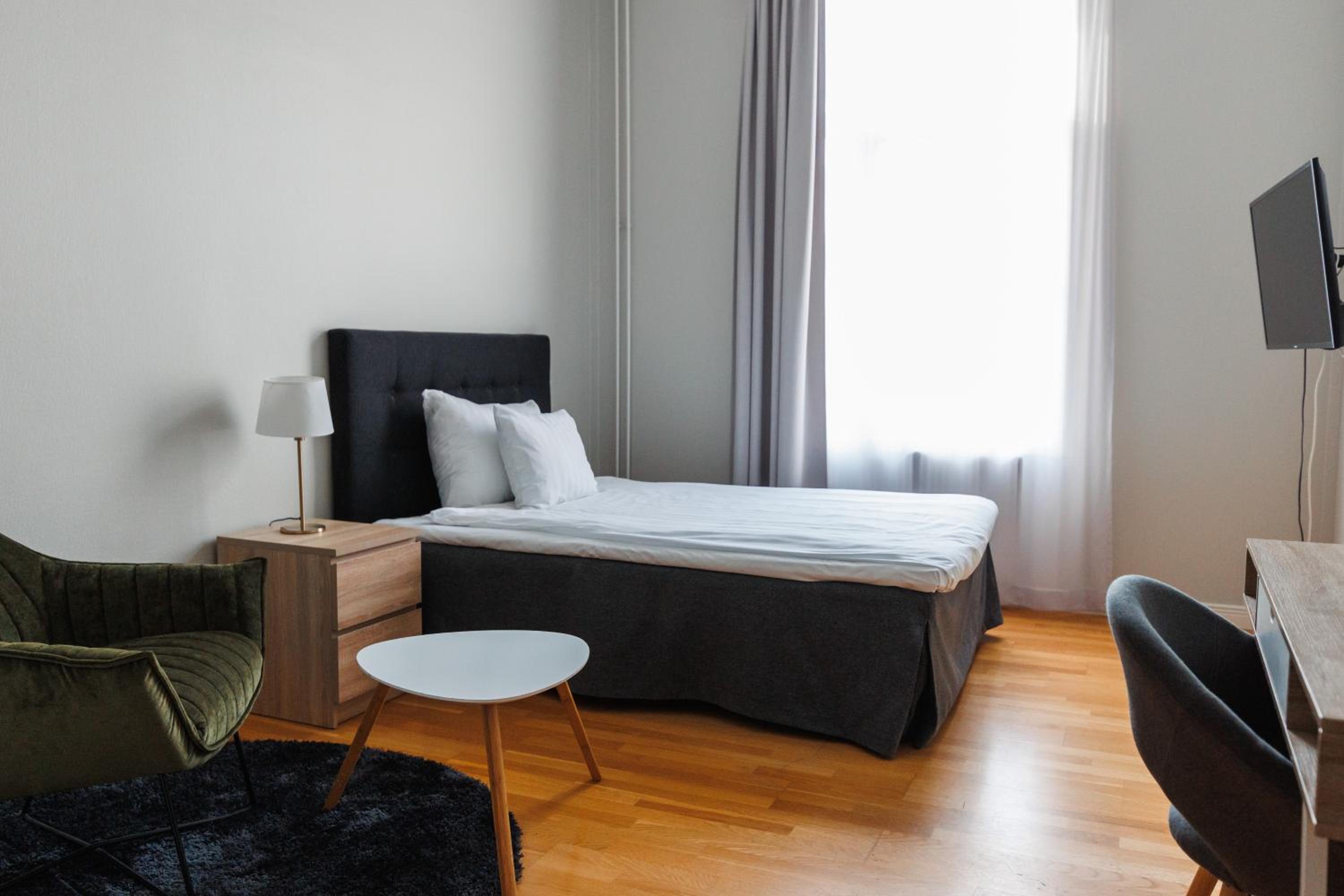 Business Single Room