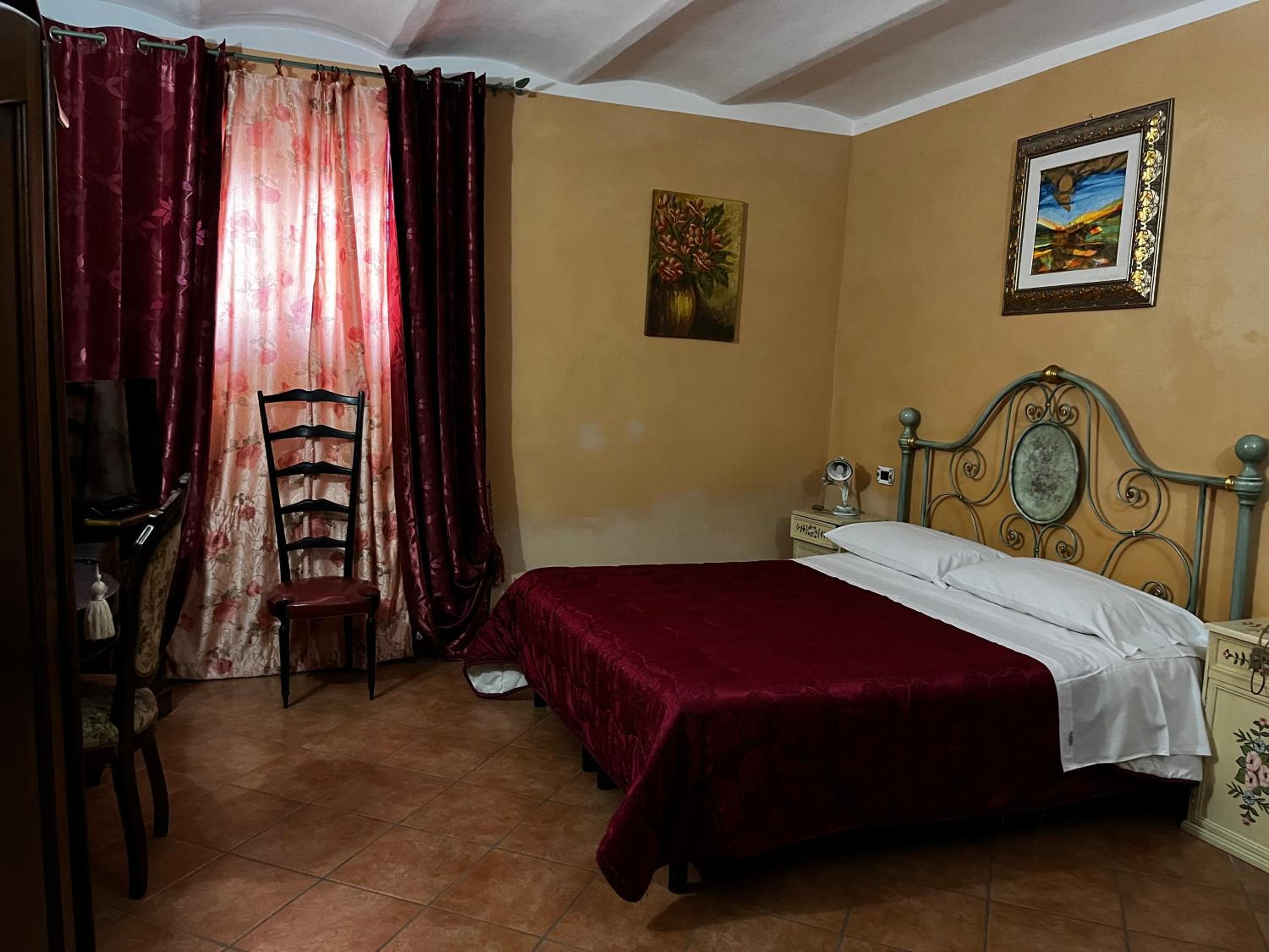 Double or Twin Room with Private Bathroom photo 1