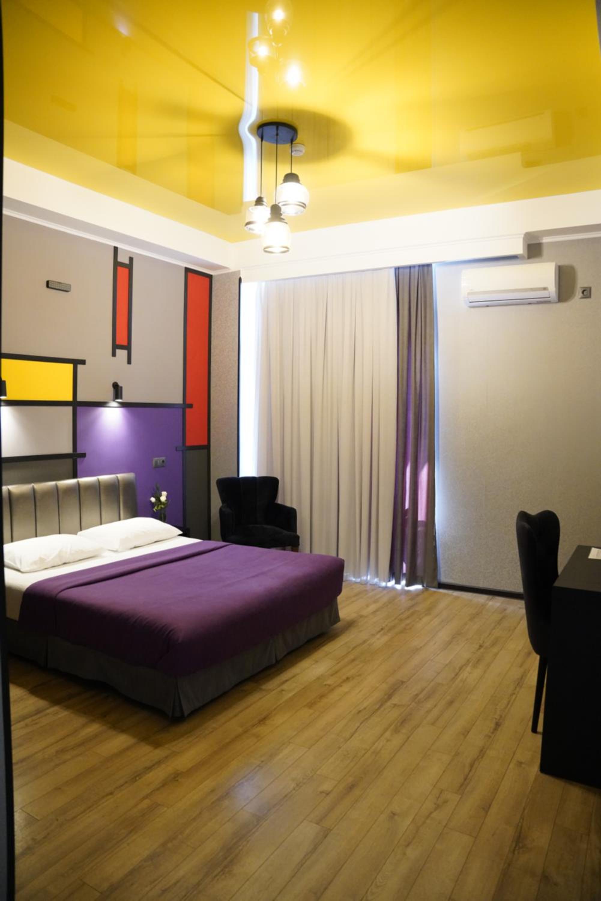 Double Room with Balcony - Photo 5
