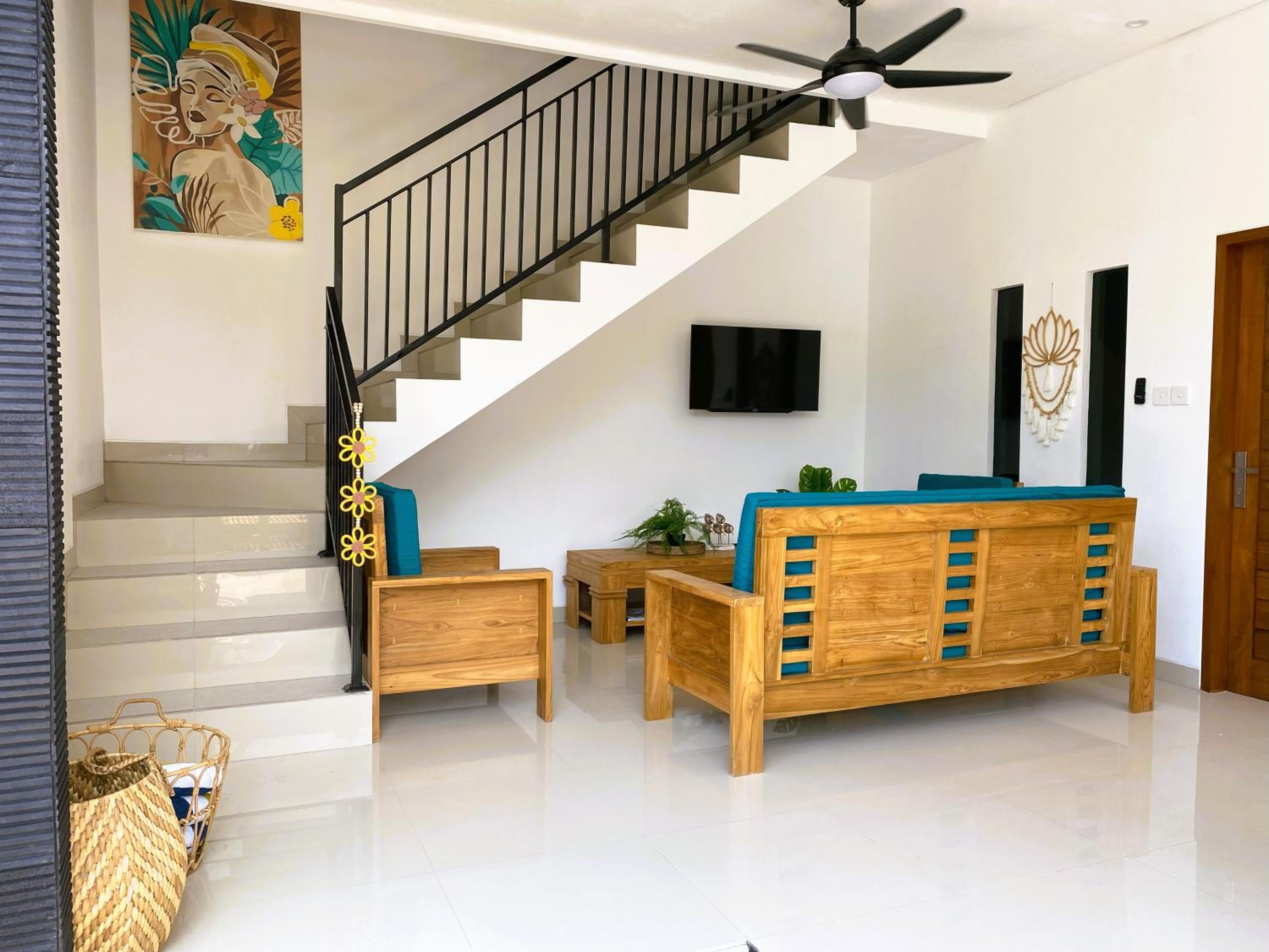 Three-Bedroom Villa photo 1