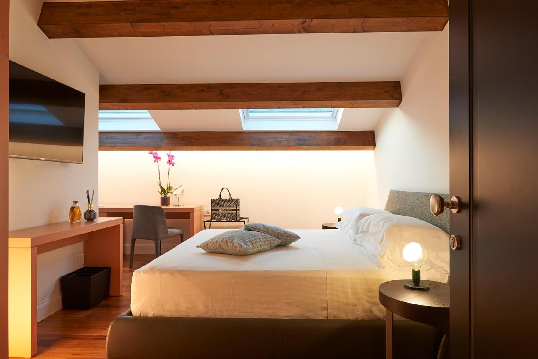 Standard Queen Room - Photo 1