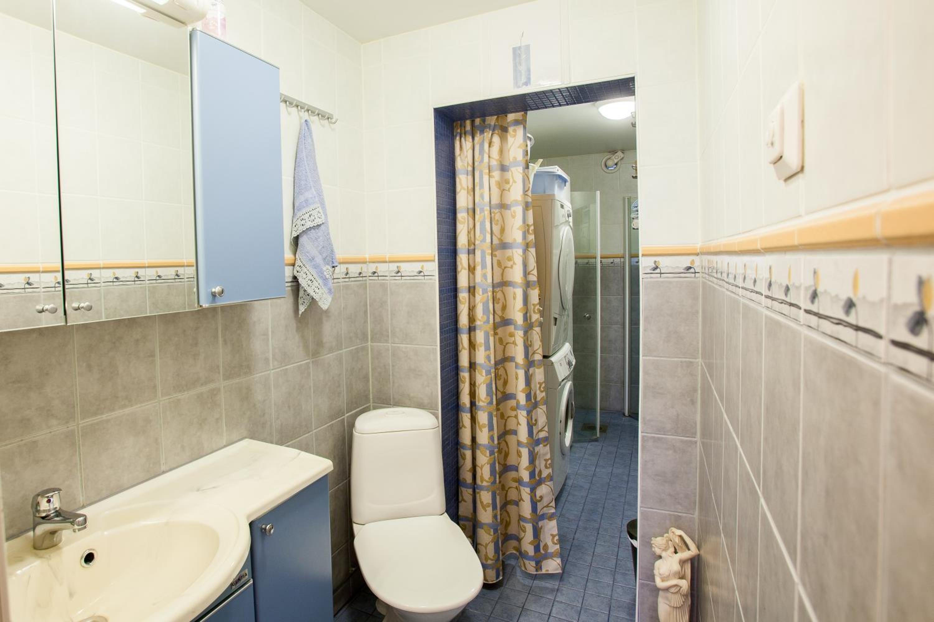 Budget Double Room - Photo 6