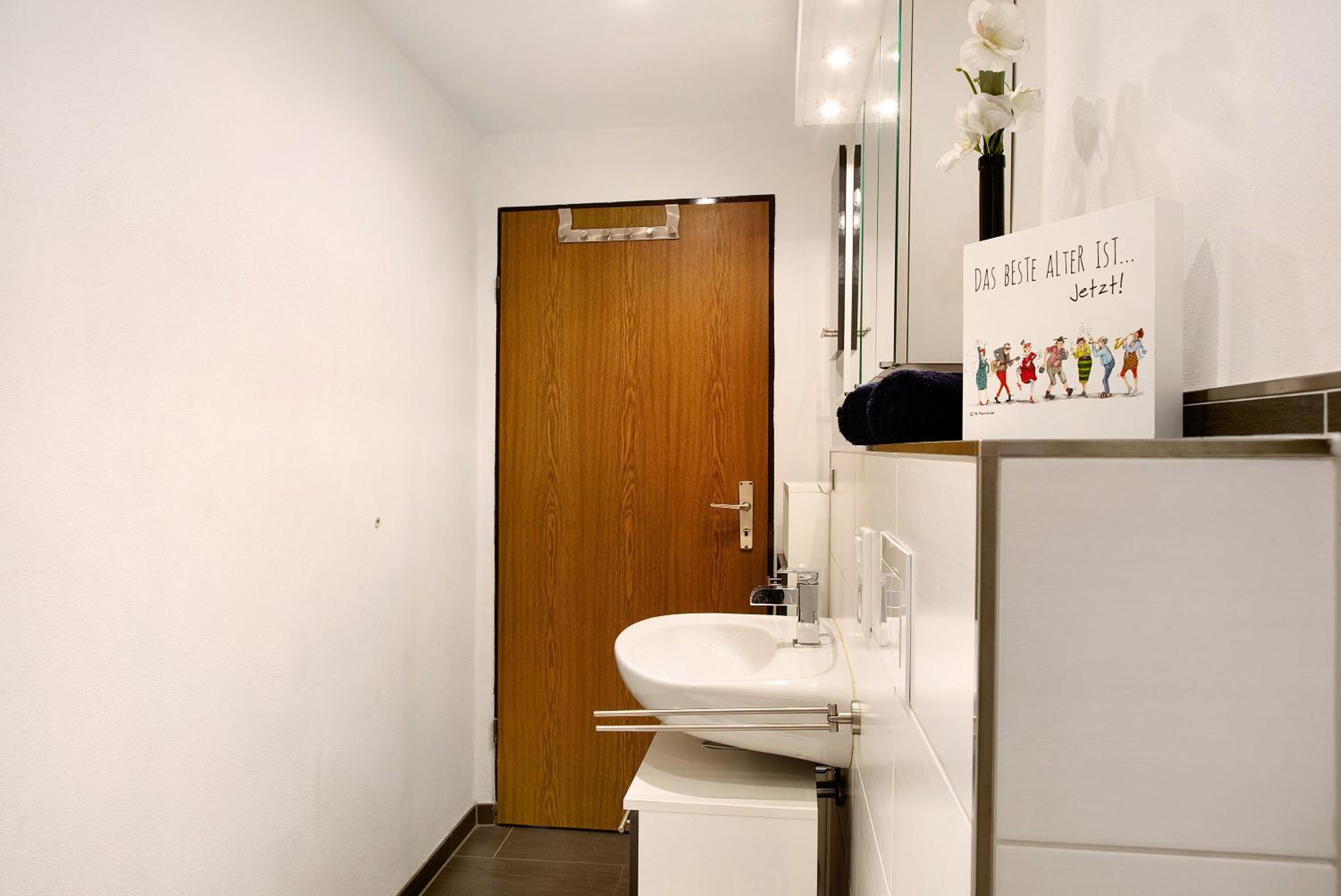One-Bedroom Apartment with Garden View photo 2