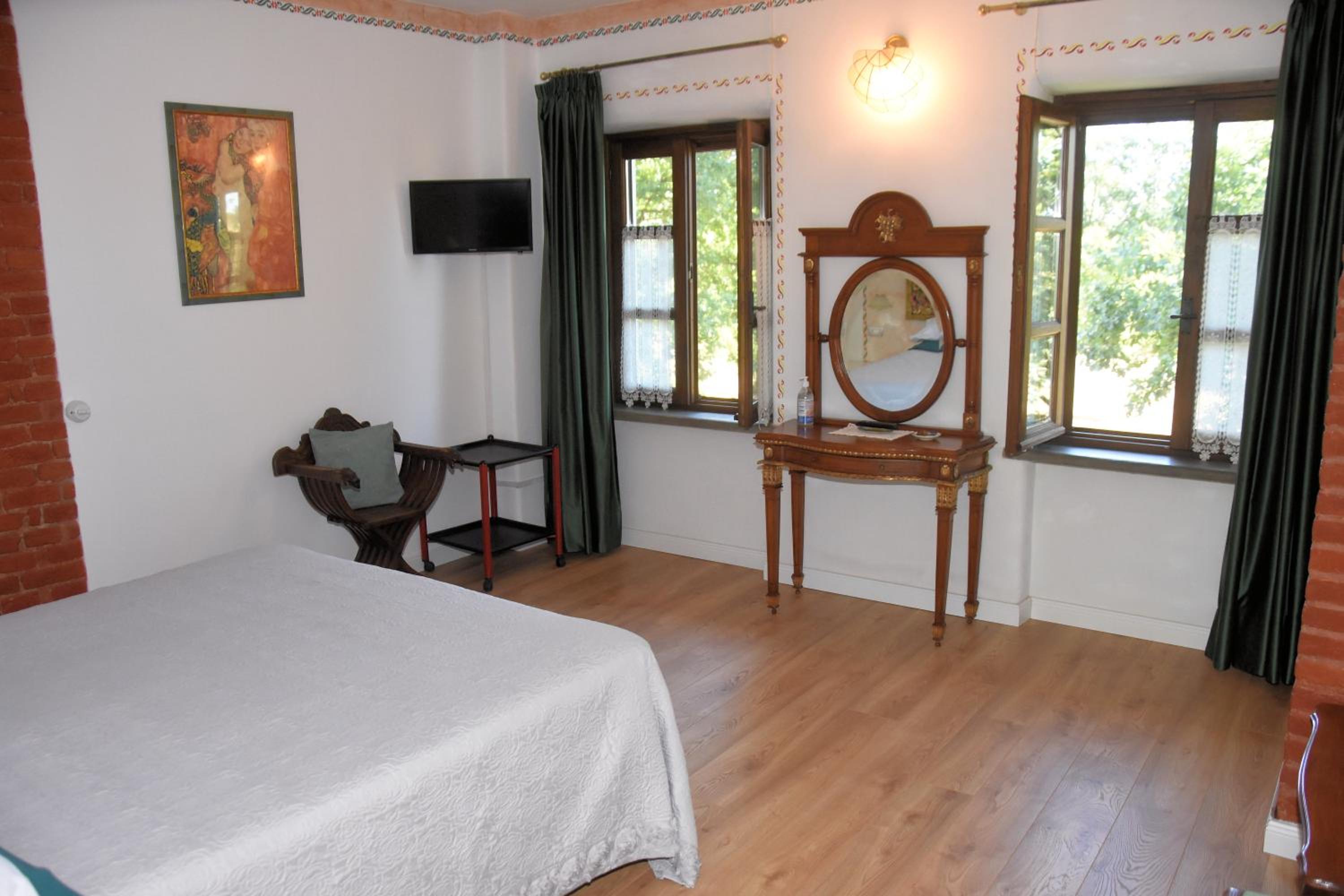 Double Room with Private Bathroom photo 1