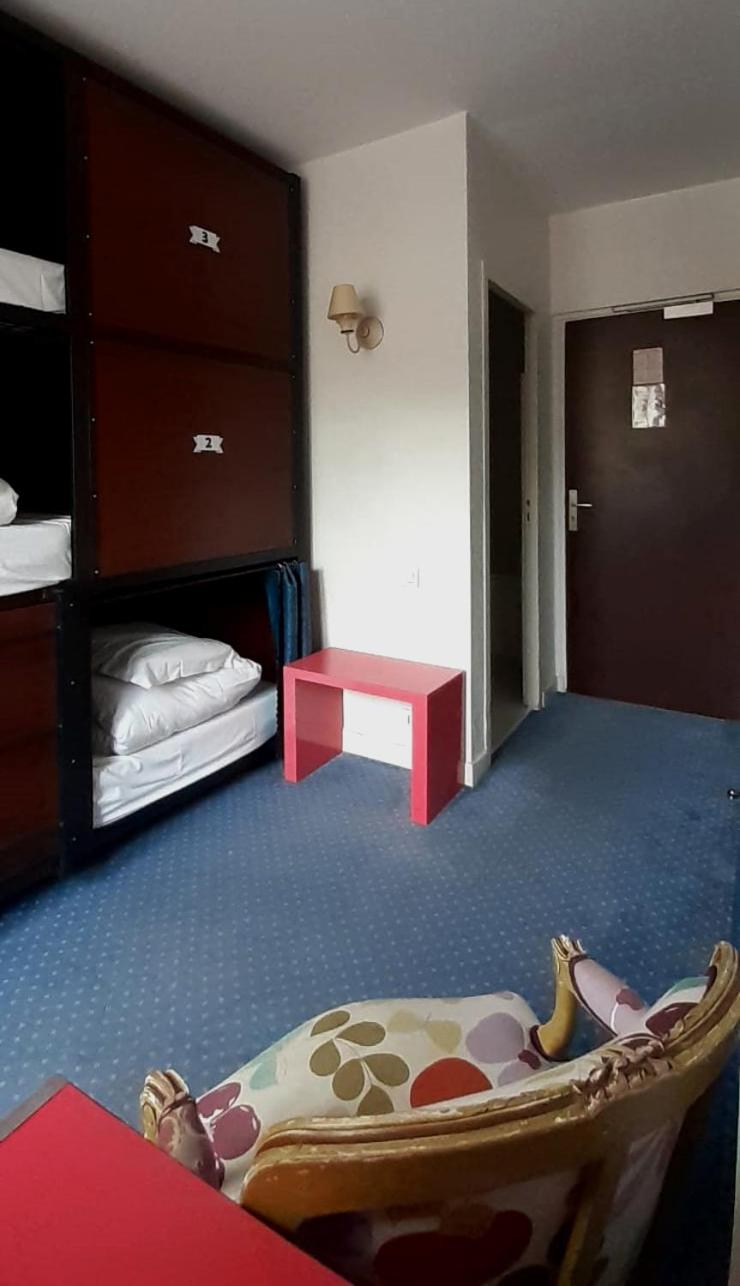 Bed in 4-Bed Female Dormitory Room photo 3