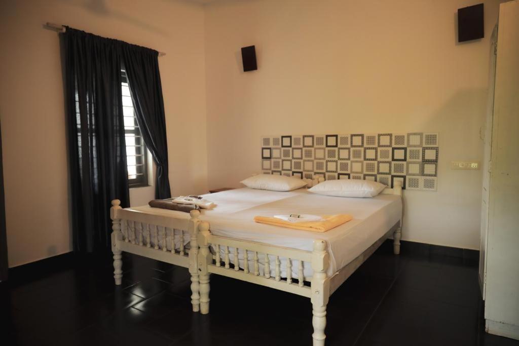 Deluxe Double or Twin Room with Sea View photo 1