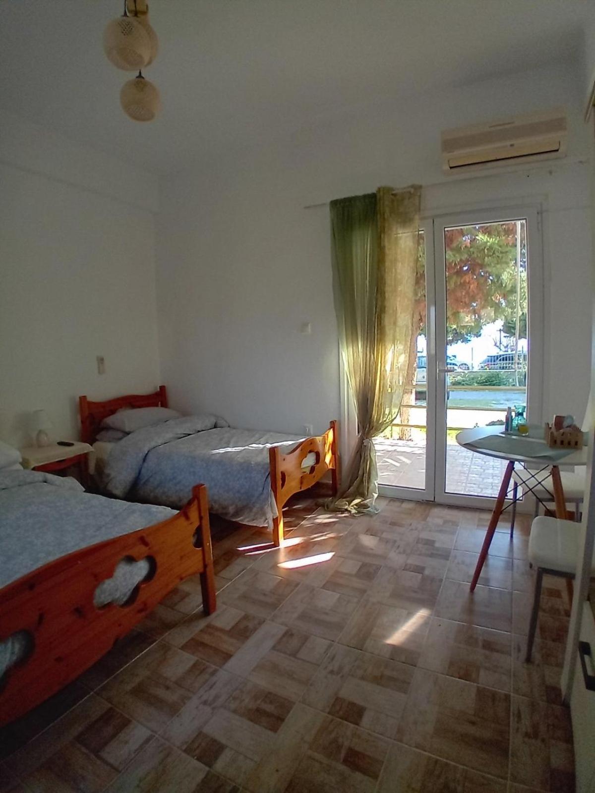 One-Bedroom Apartment photo 3