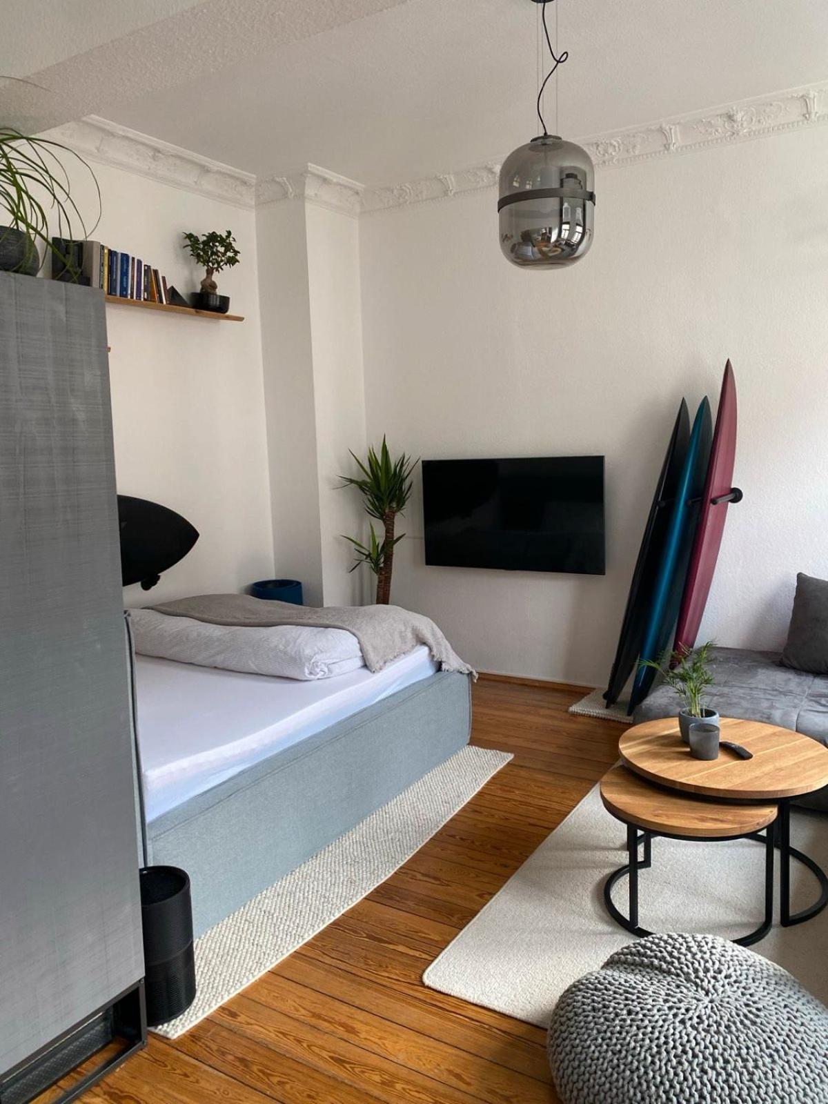 One-Bedroom Apartment photo 1