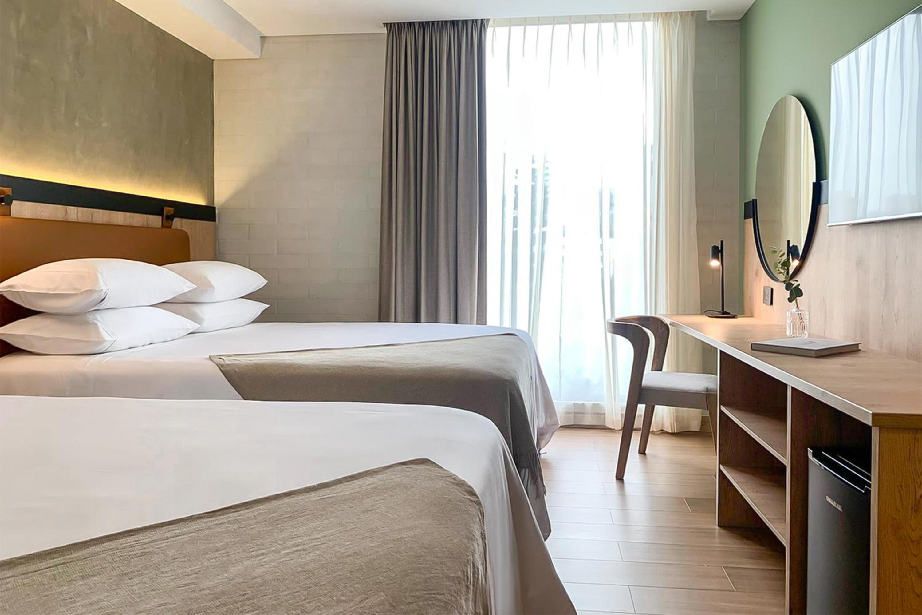 2 Queen Beds, Premium Room