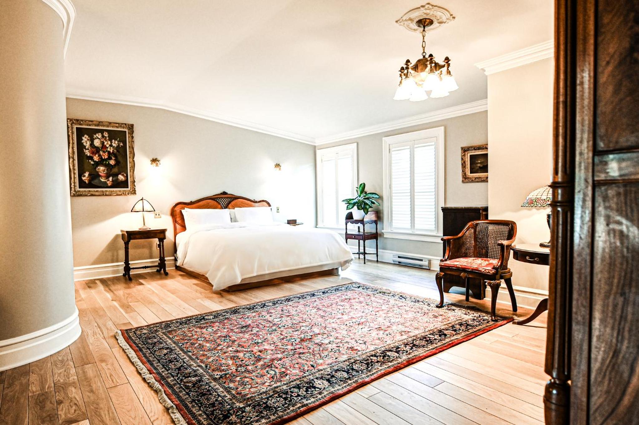 Pavilion King Suite  - Photo 1