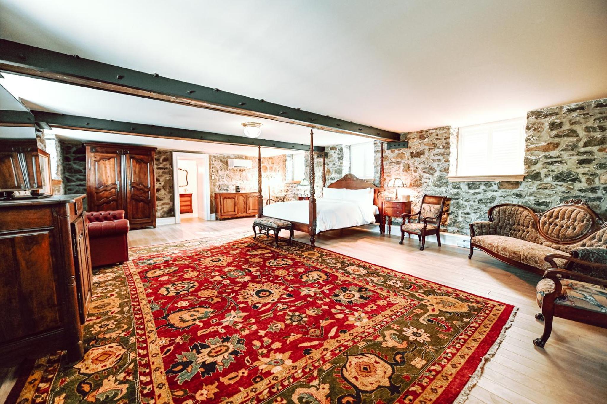 Pavilion King Suite  - Photo 7