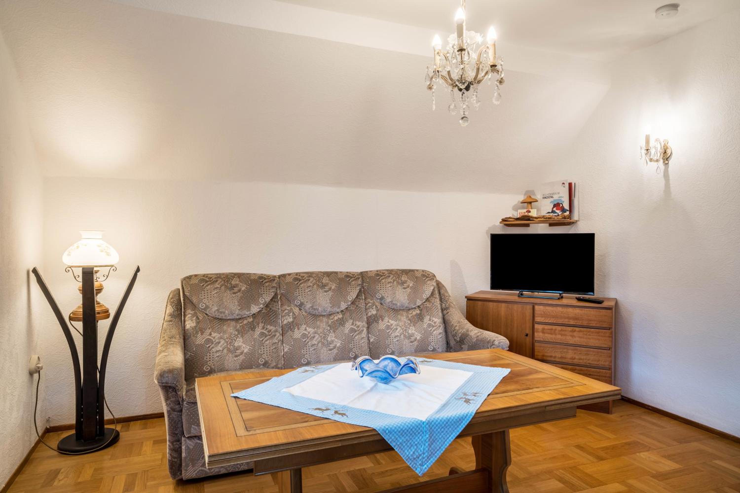 Two-Bedroom Deluxe Apartment with Garden View