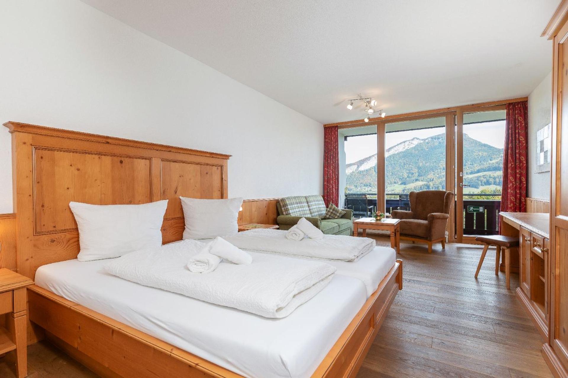 Deluxe Double Room with Balcony photo 1