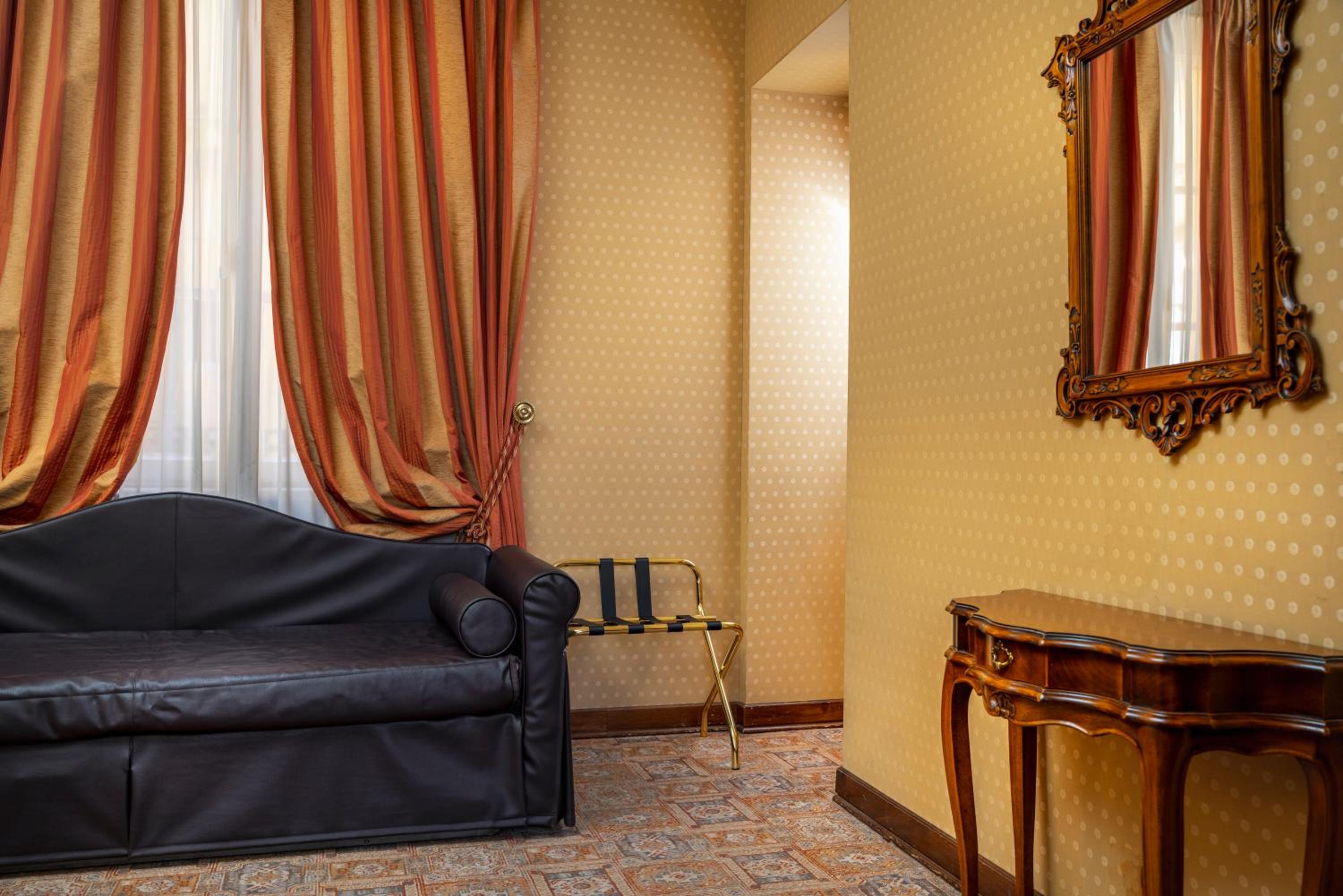 Suite photo 2