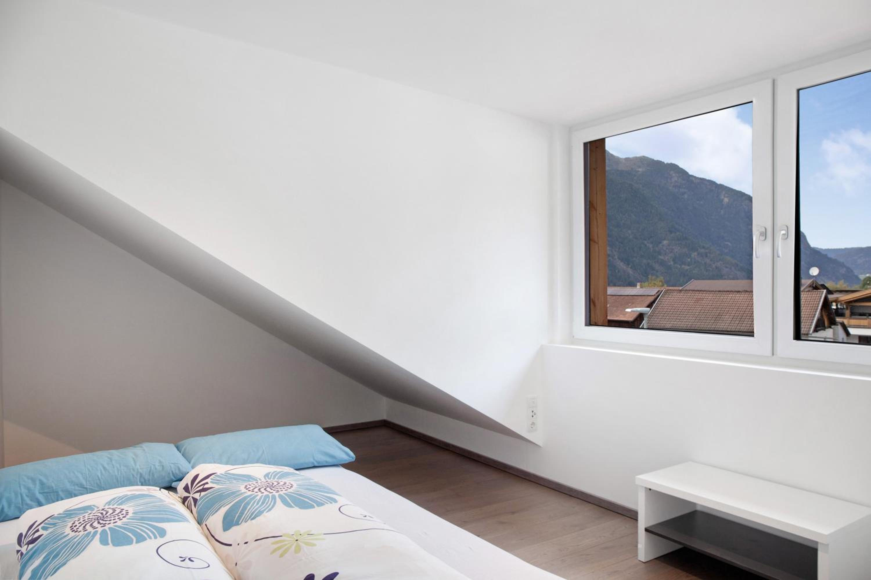 Two-Bedroom Deluxe Apartment with Garden View photo 2