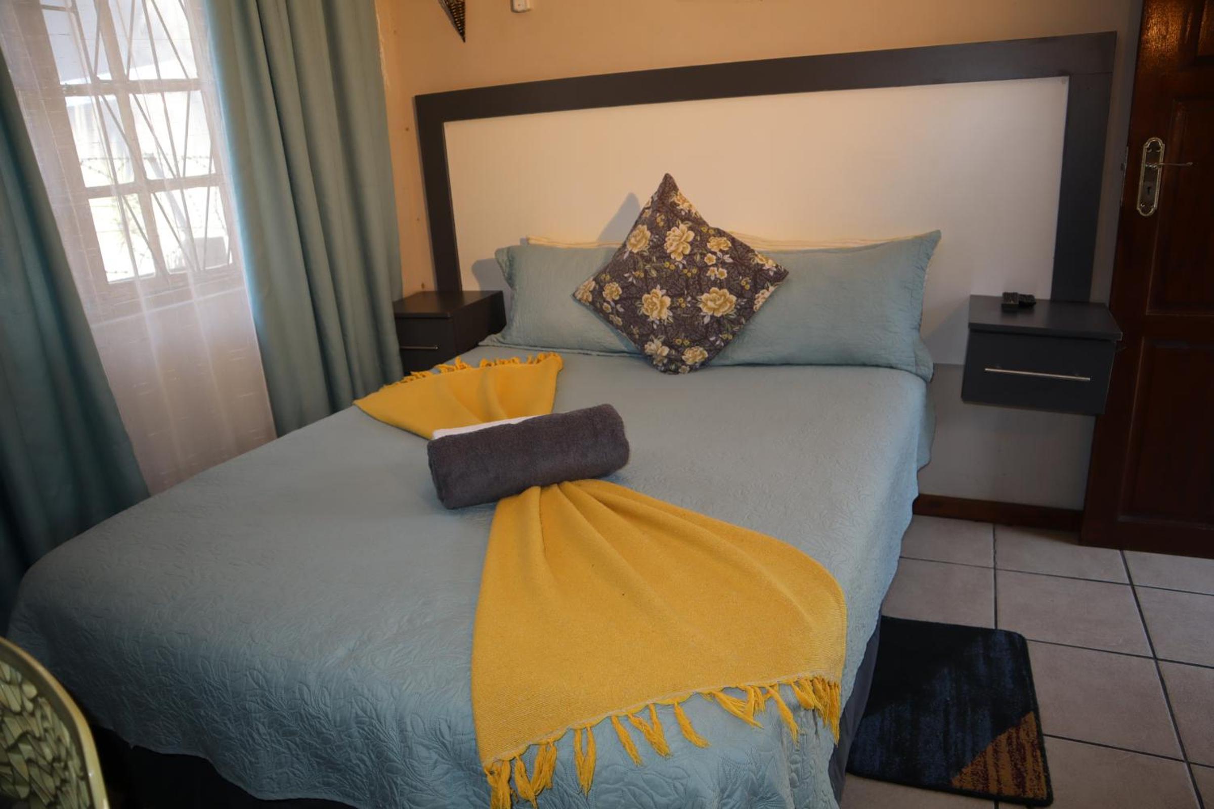 Budget Double Room photo 2