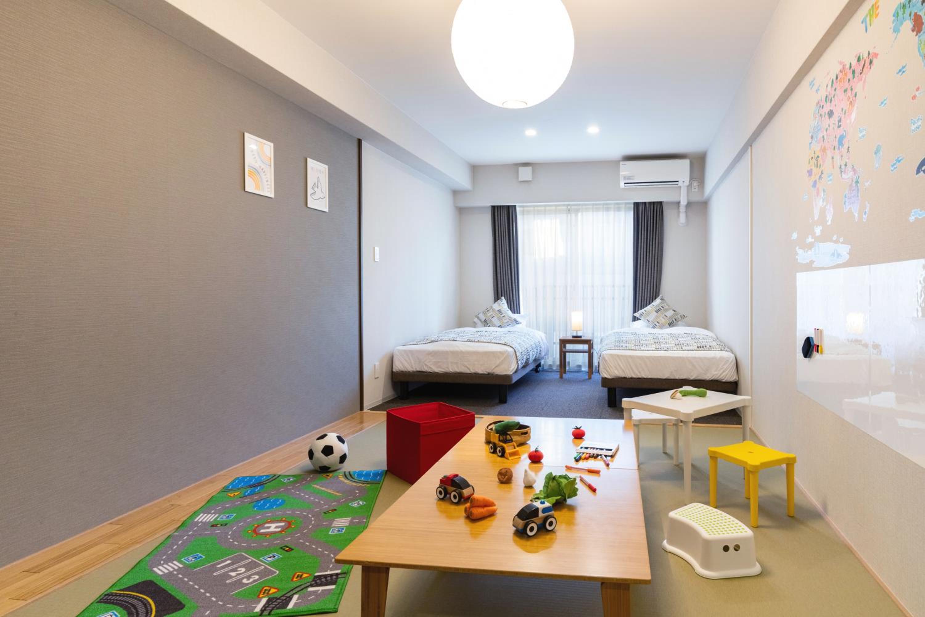 Deluxe Family Suite photo 1