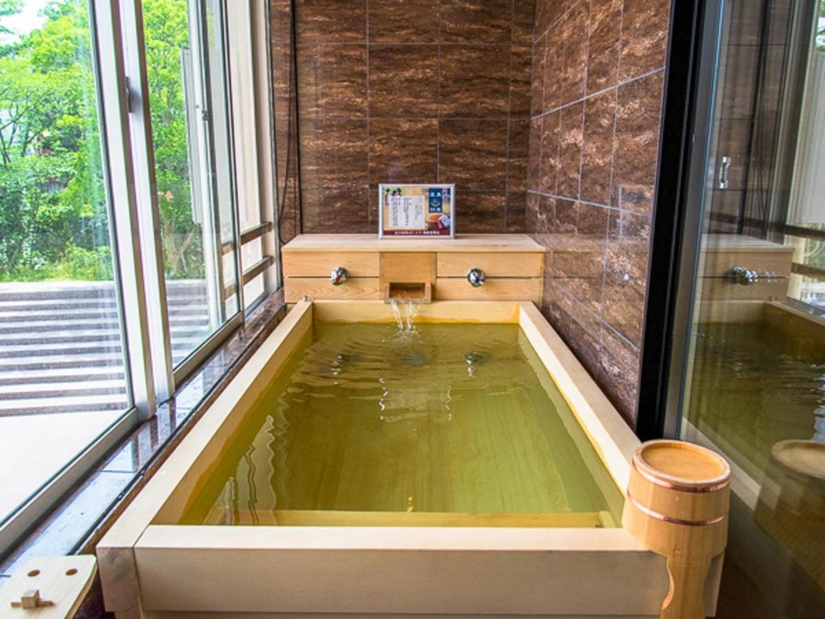 Japanese Modern Jr Suite with Private & Private Open-air Bath - Non-Smoking photo 2