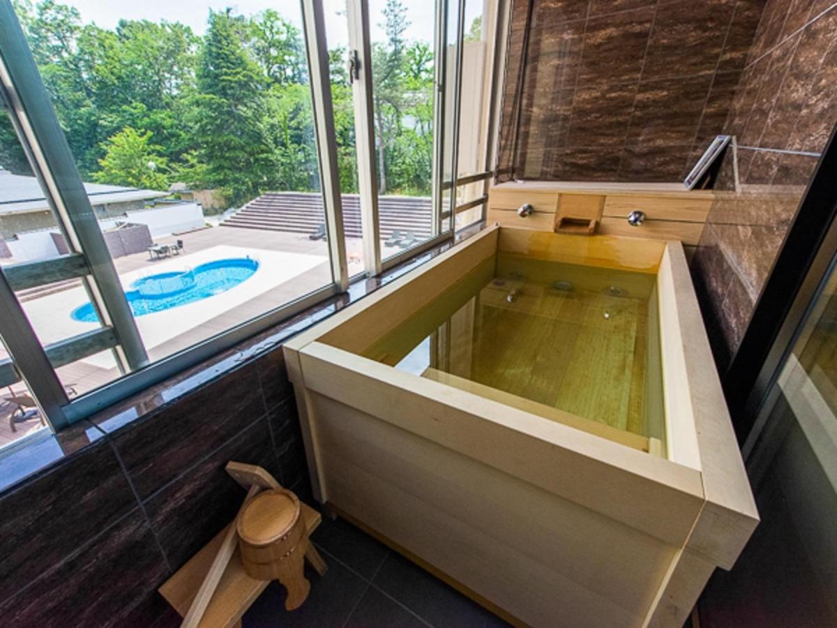 Western Modern Jr Suite with Private Terrace and Private Open-air Bath - Smoking photo 2
