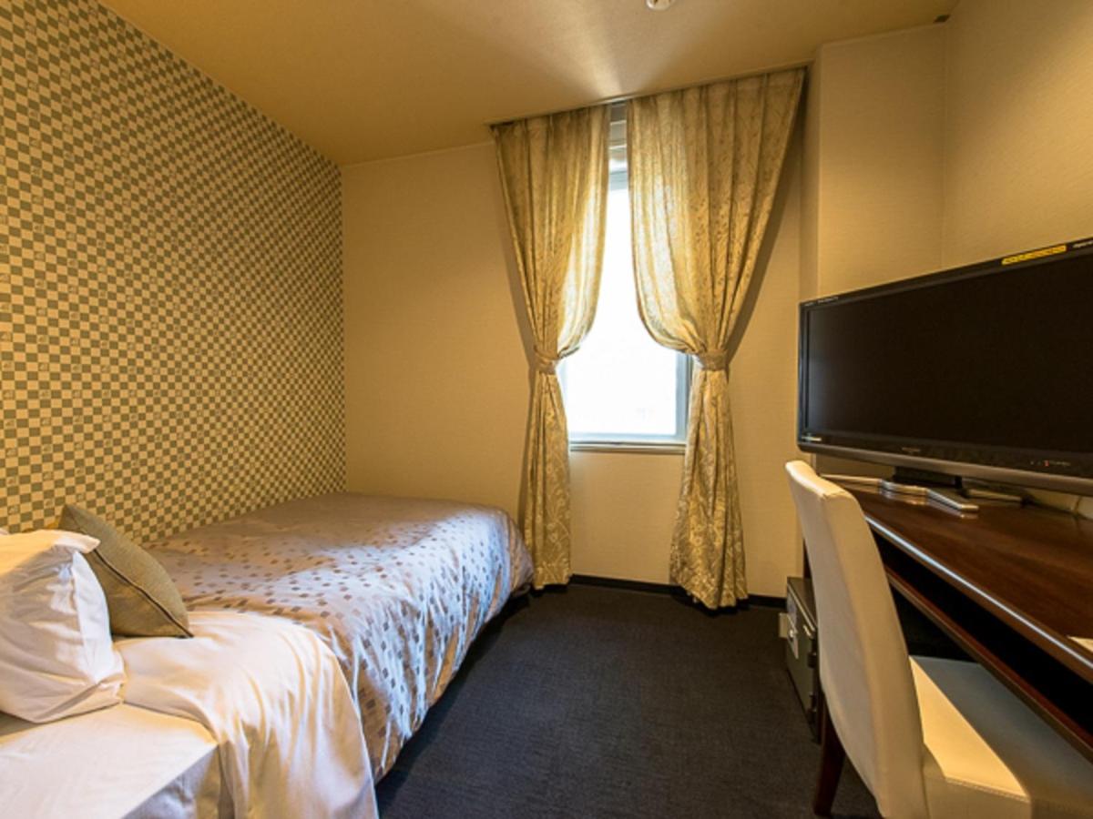 Single Room - Non-Smoking photo 1