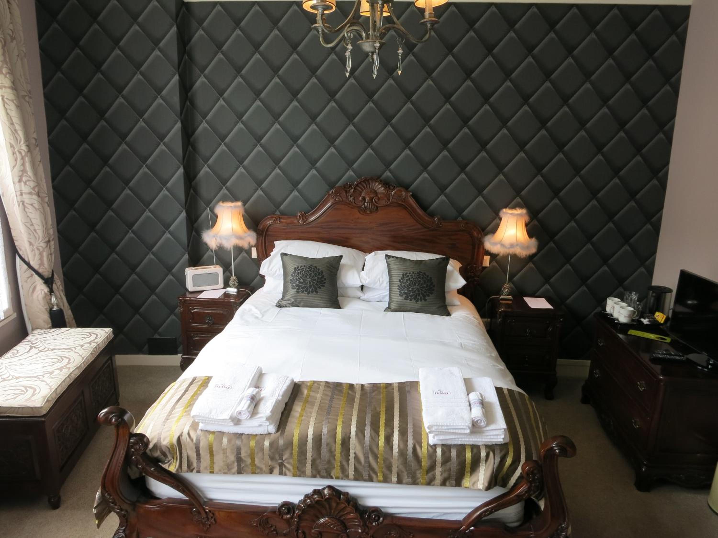 Deluxe Double or Twin Room photo 3
