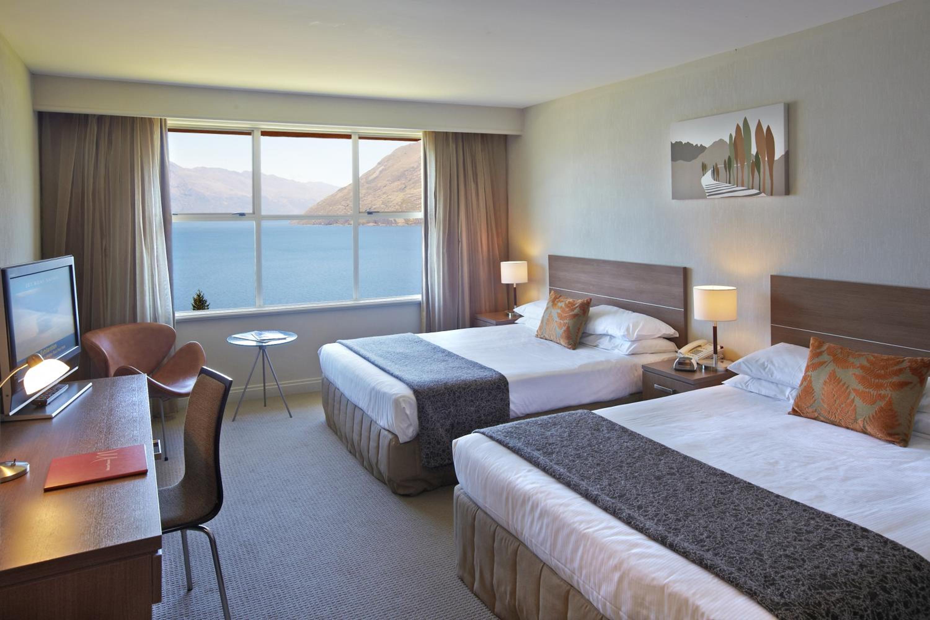Standard Lake View Room with Two Queen Beds - Photo 3