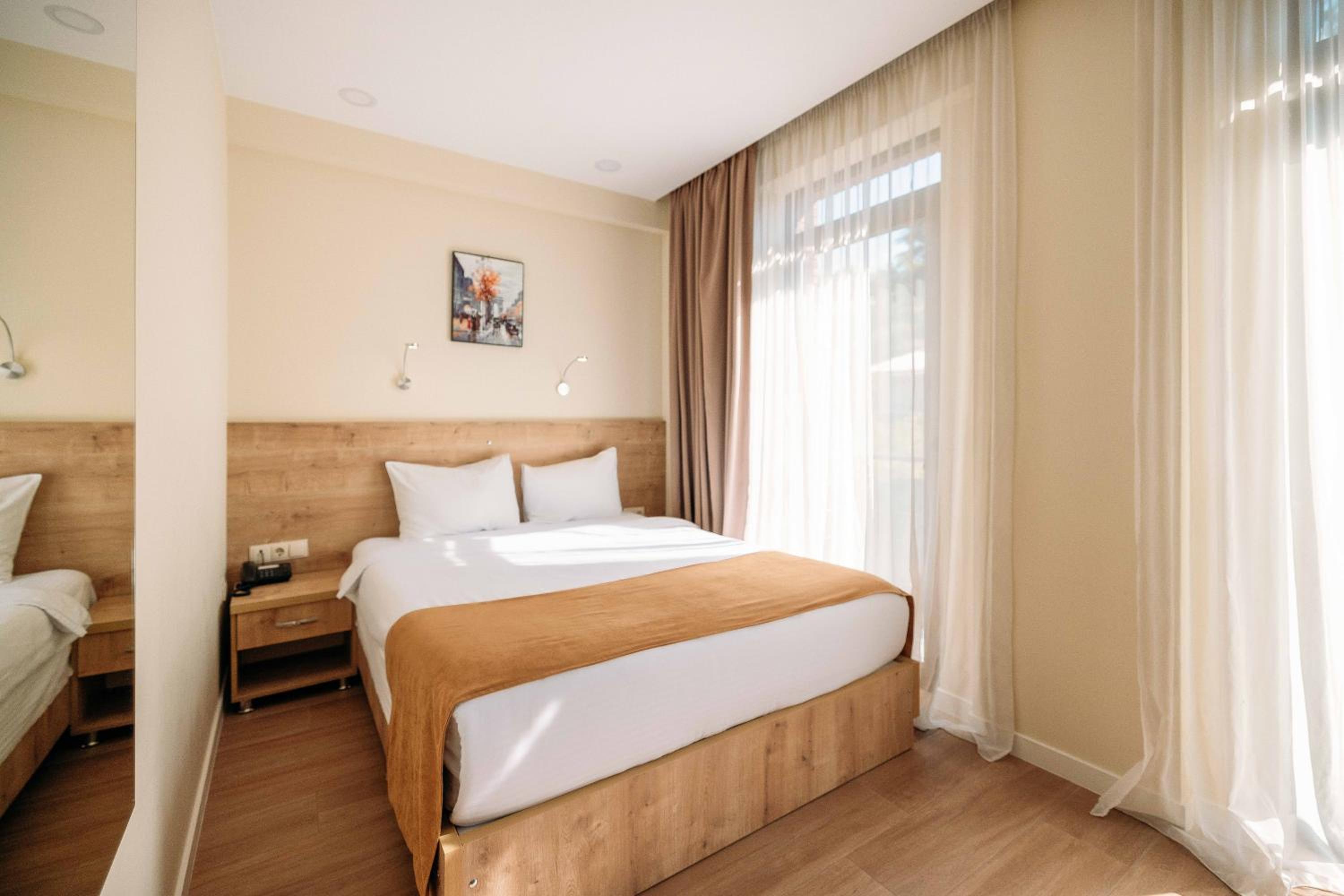 Standard Double Room - Photo 1
