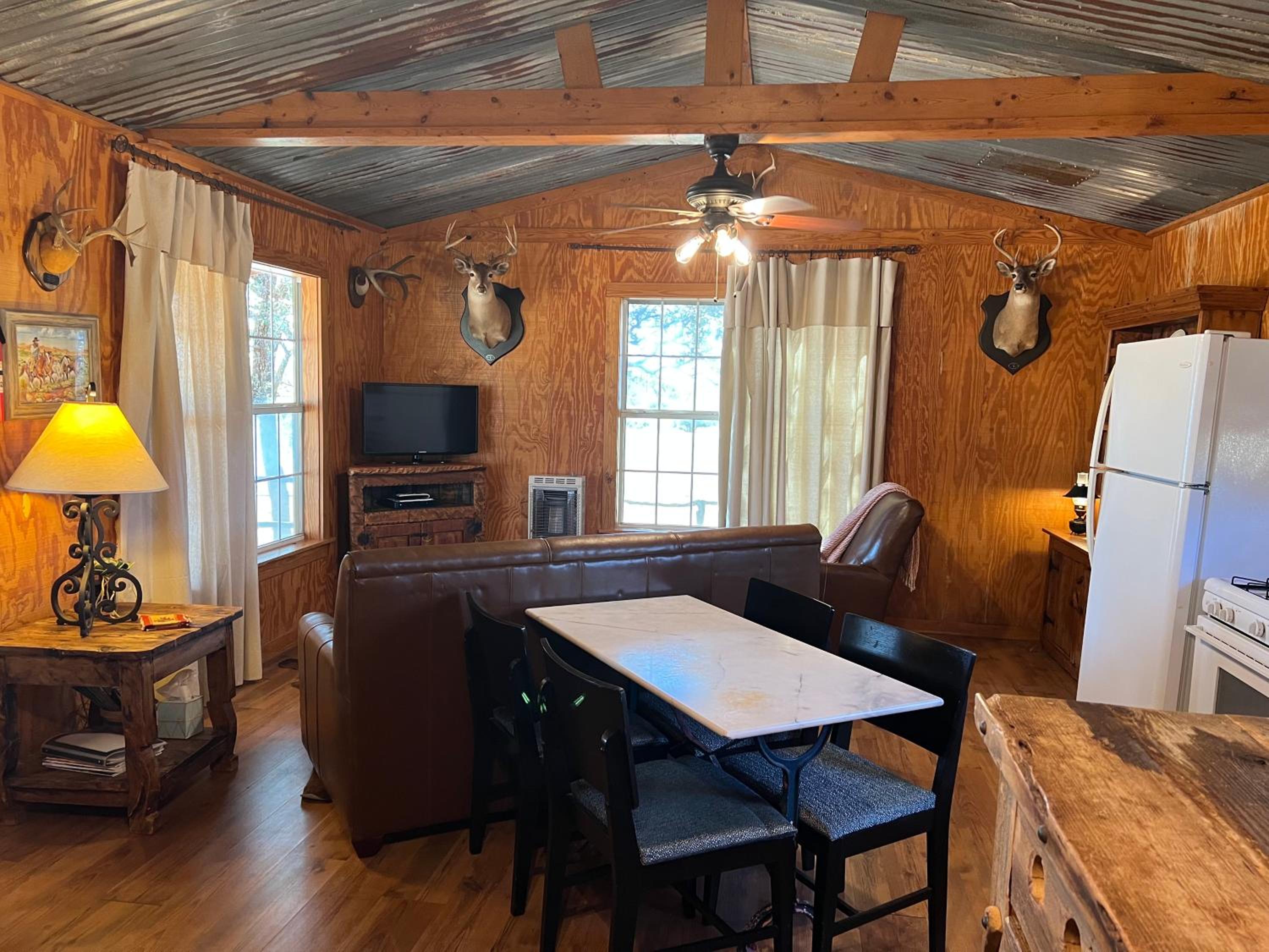 One-Bedroom House photo 1
