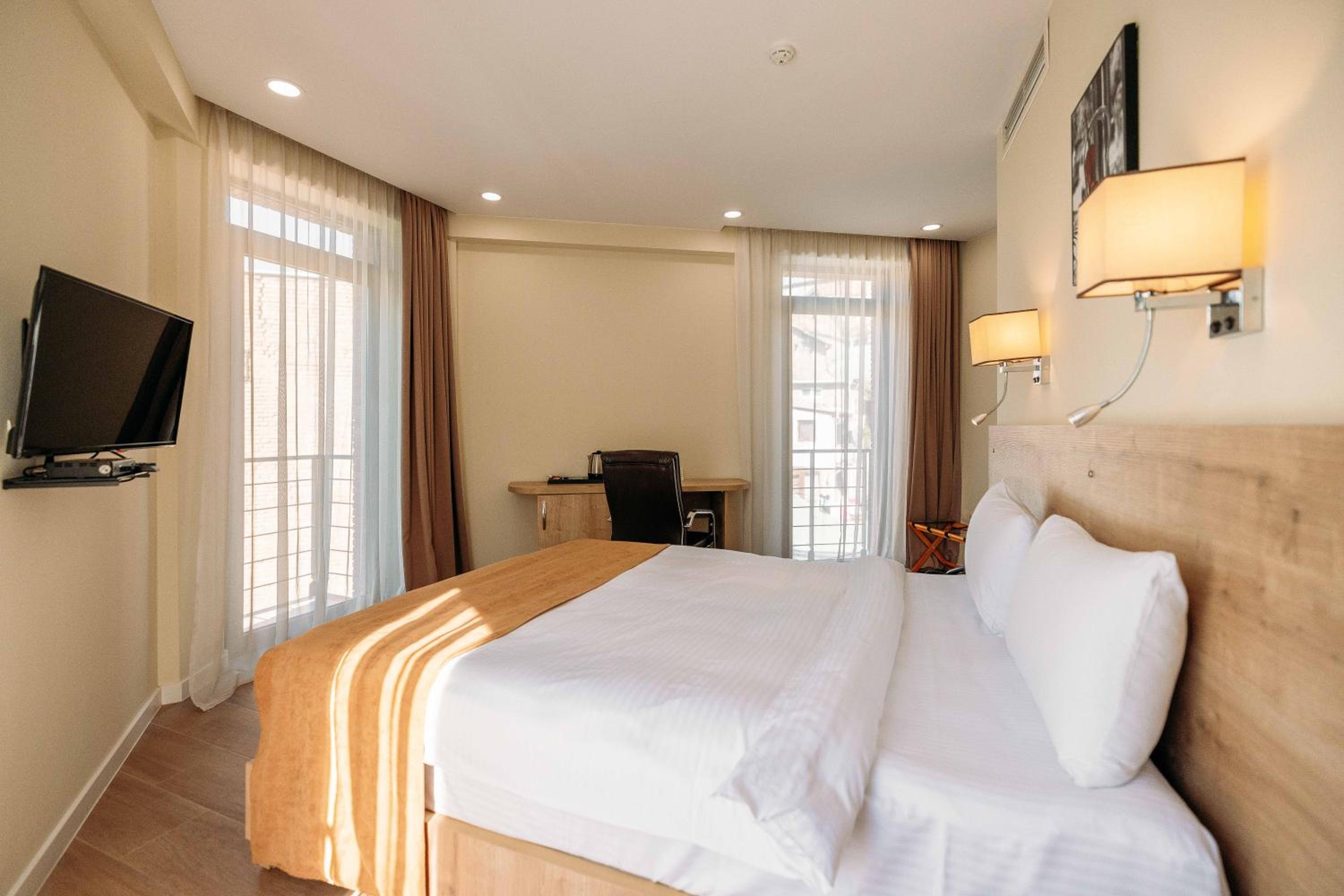 Superior Double Room - Photo 1
