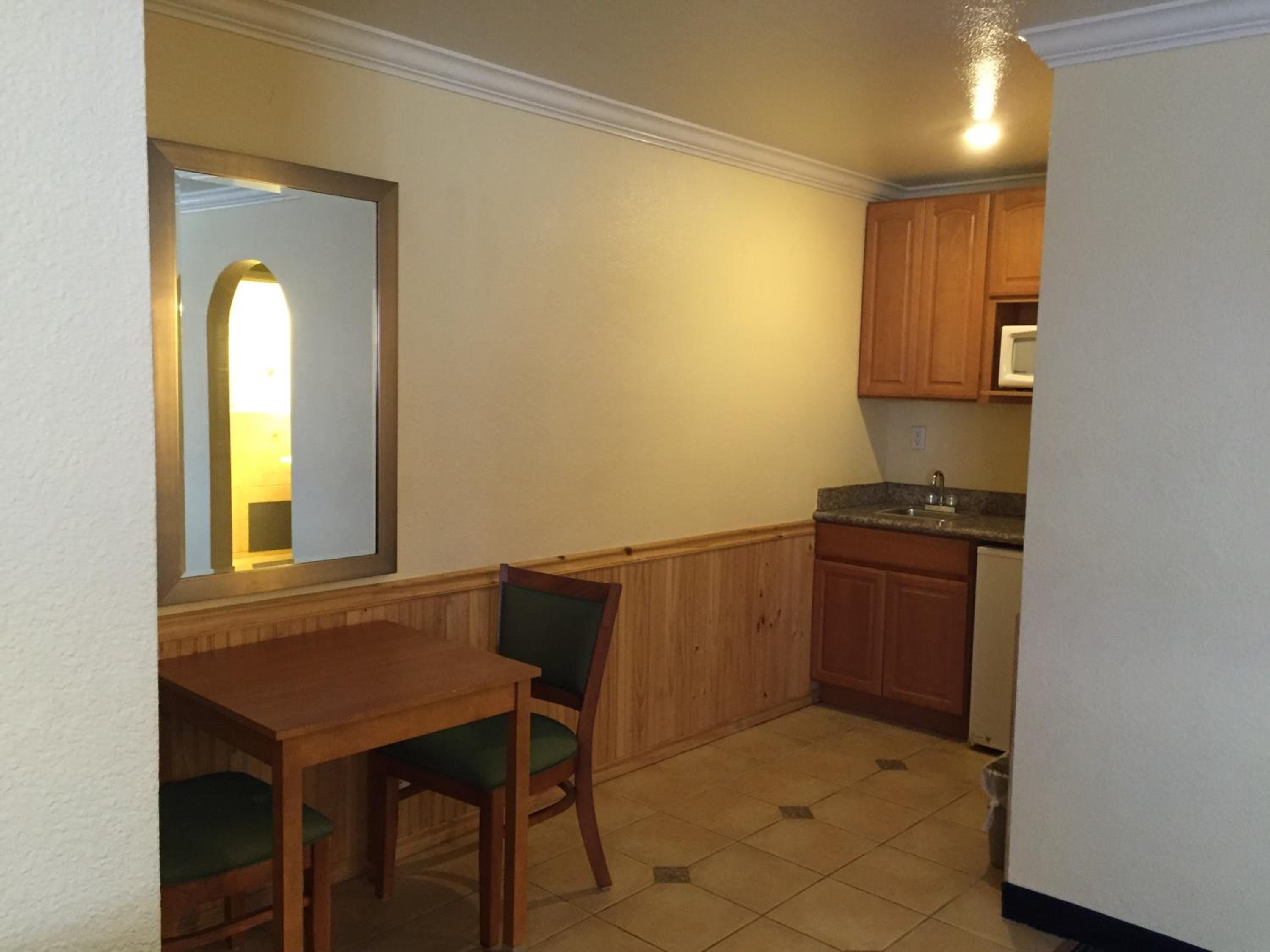 Family Suite - Photo 2