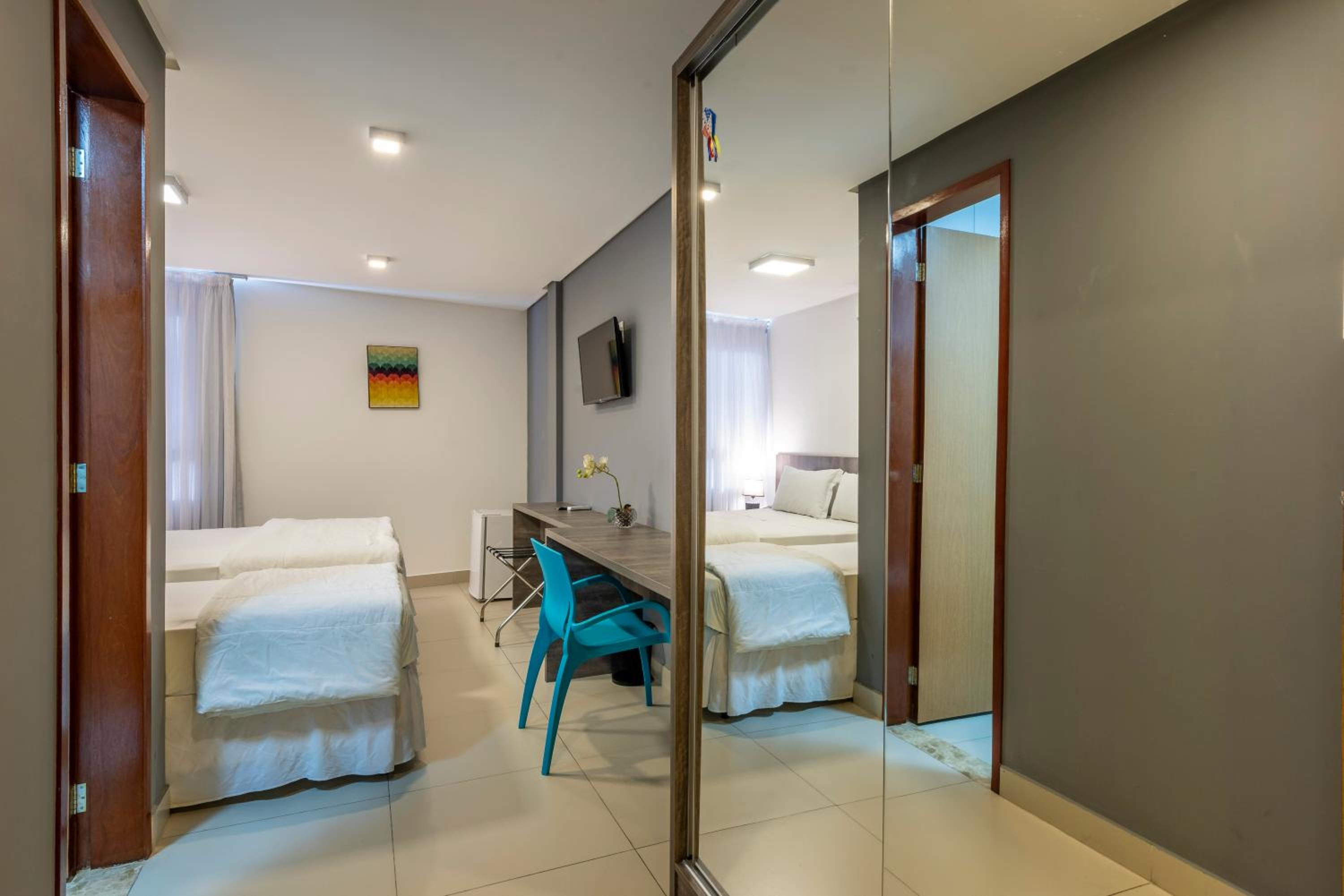Standard Twin Room photo 2