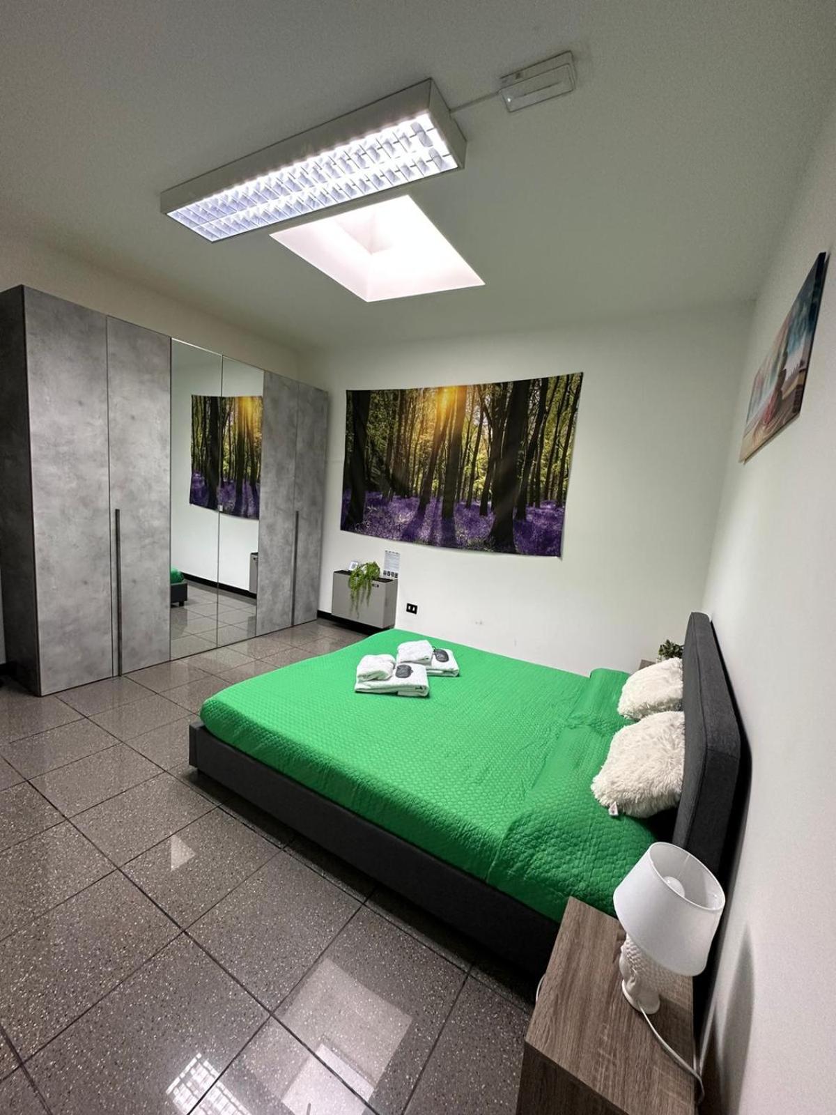 Large Double Room photo 1