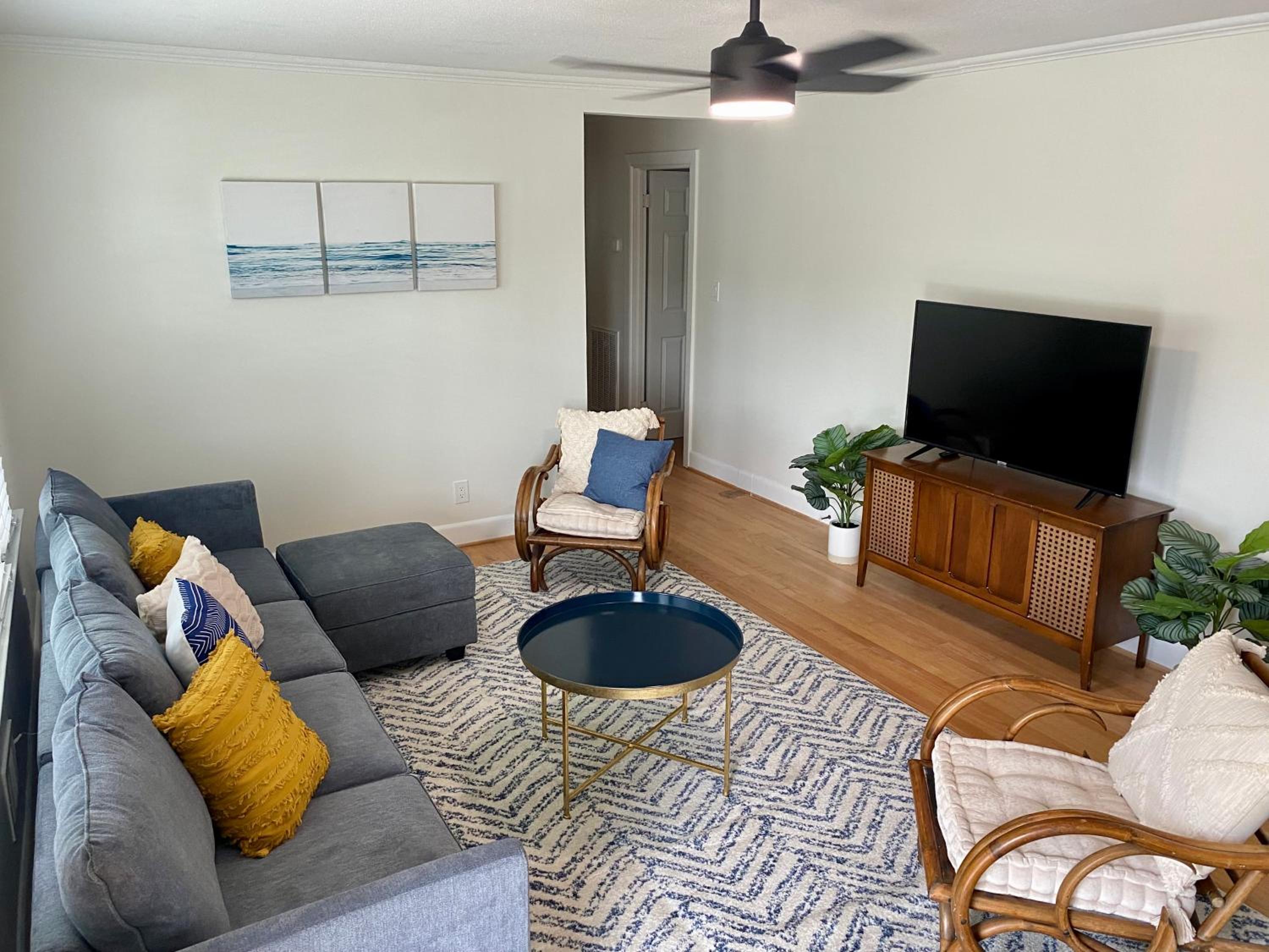 Four-Bedroom House photo 2