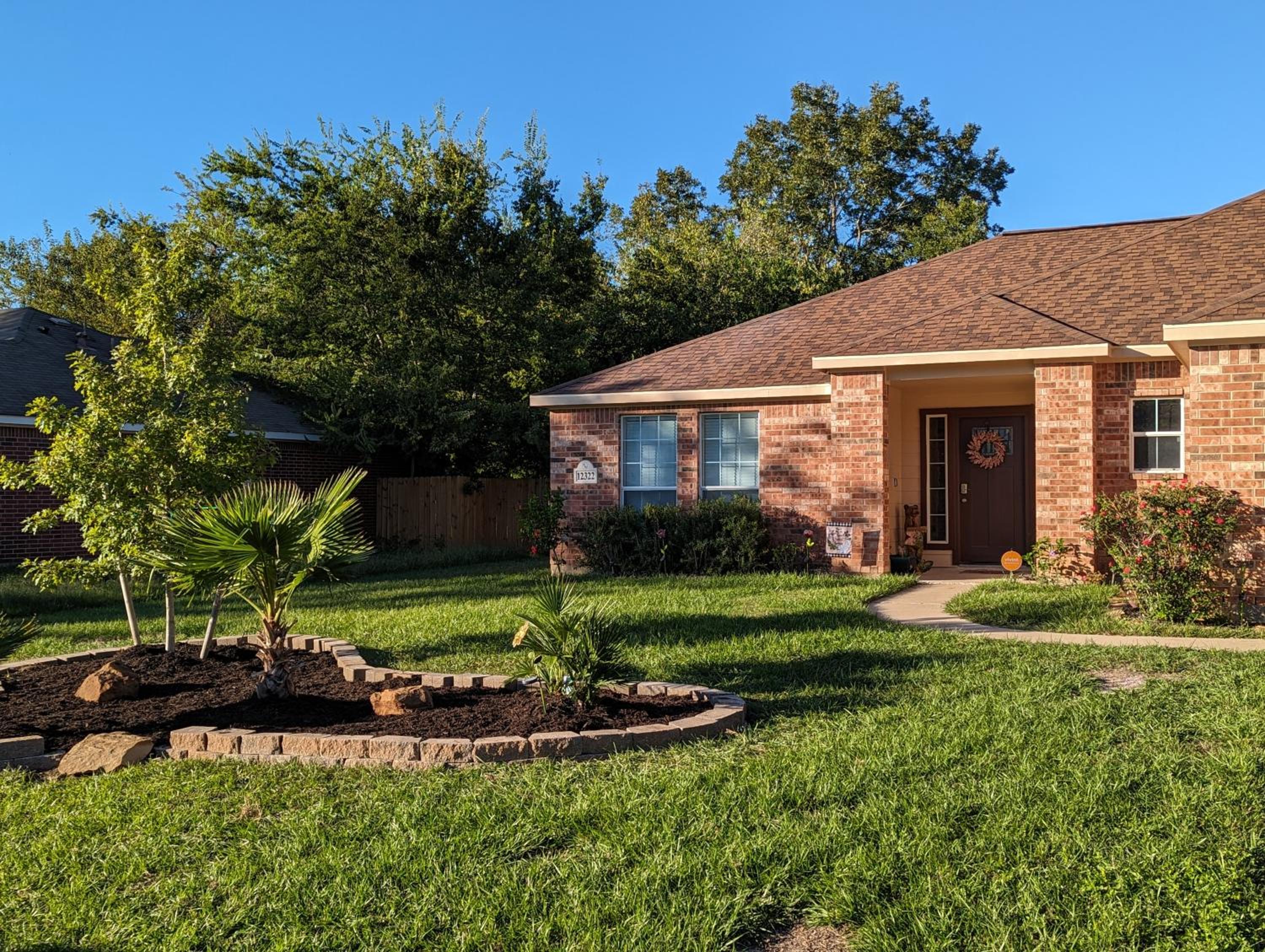 Four-Bedroom House photo 2