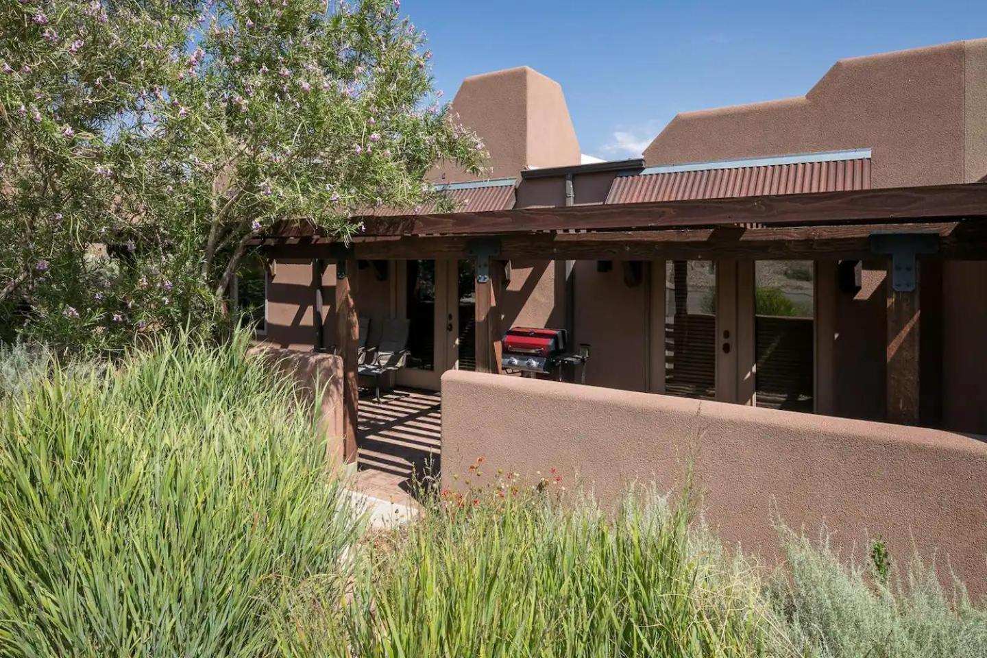 Two-Bedroom House photo 2