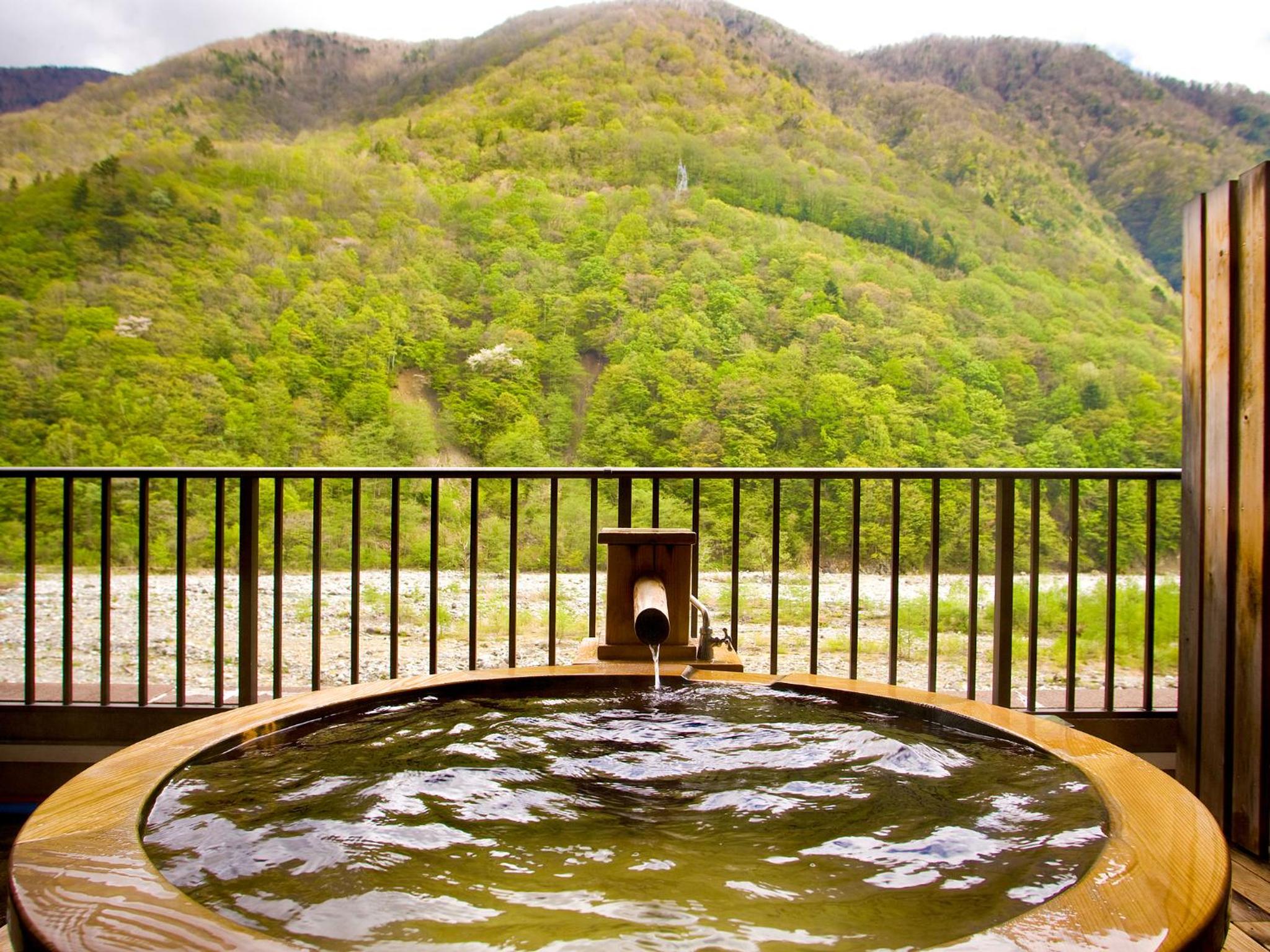 Room with Tatami Area and Open-Air Bath photo 3