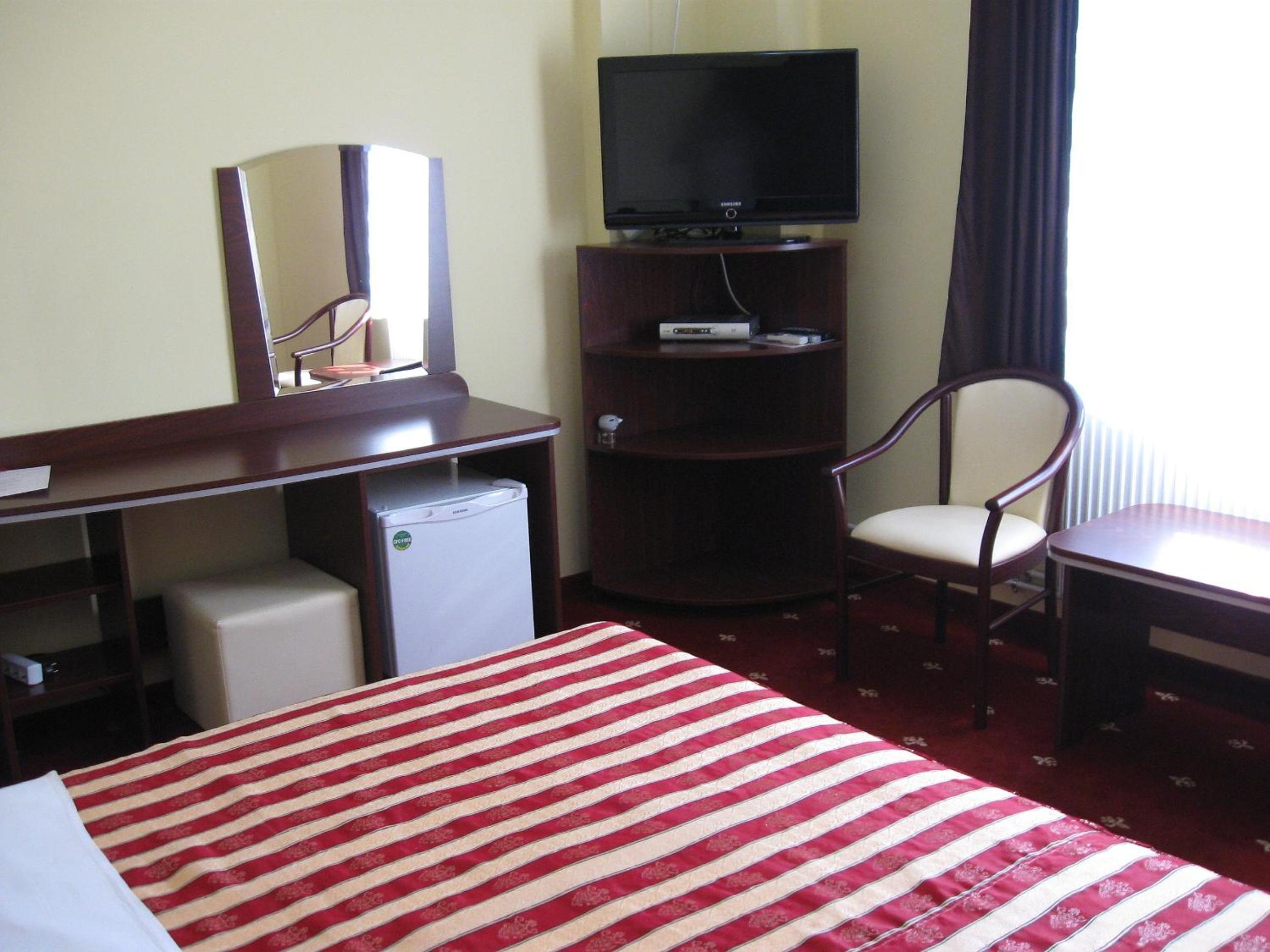 Double Room - Photo 3