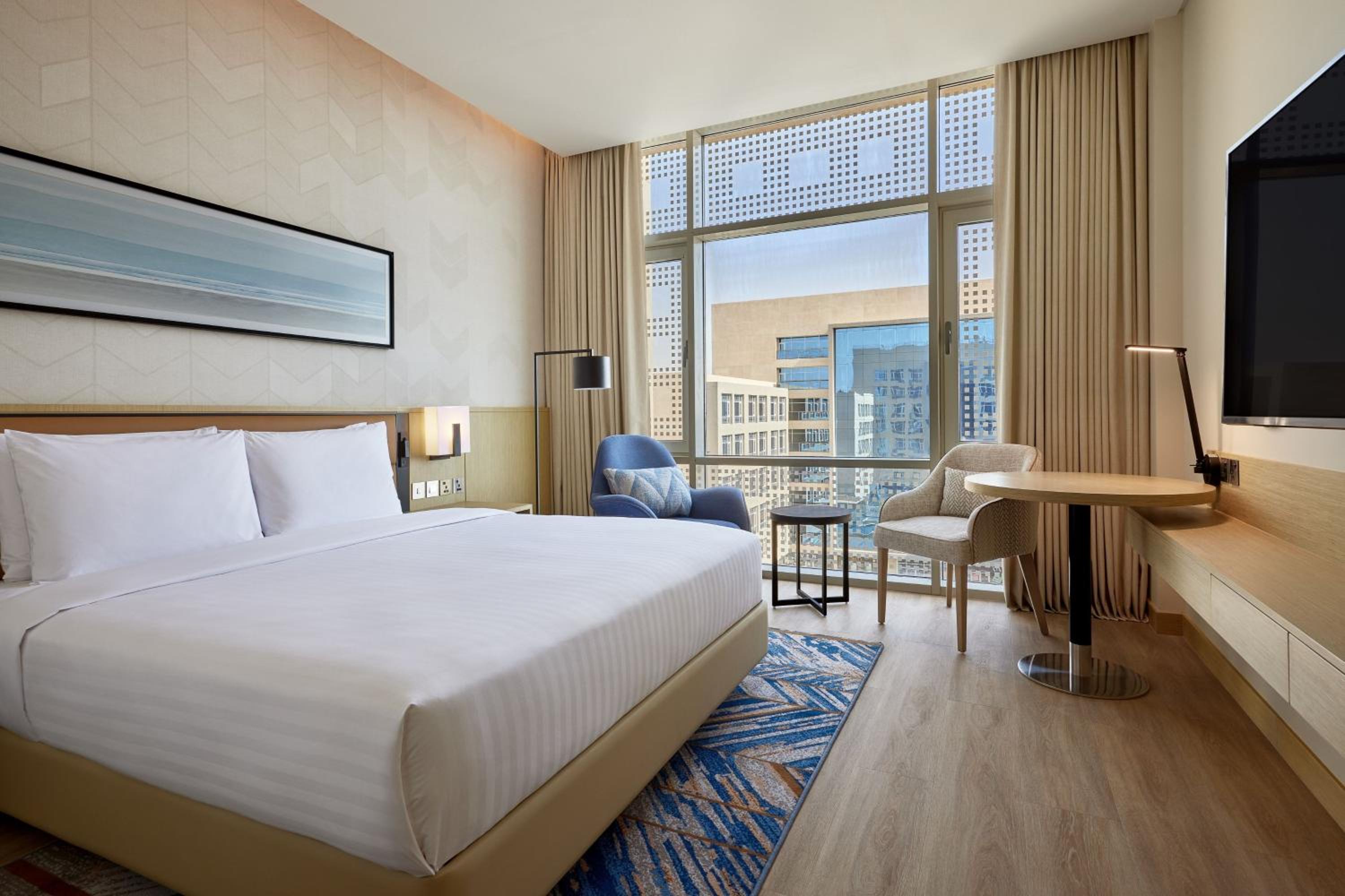 King Room with City View - Photo 6