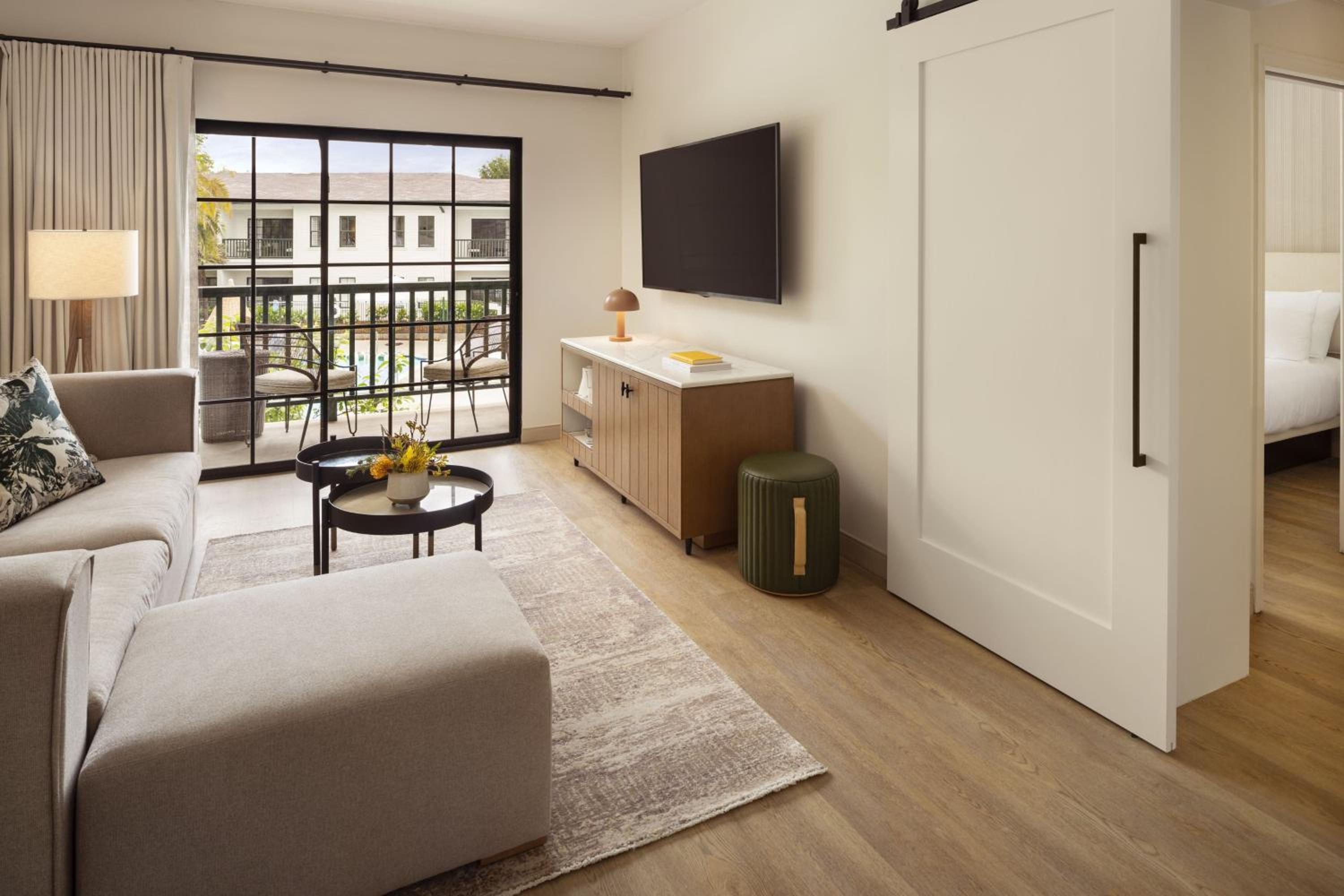 One Bedroom Suite photo 1